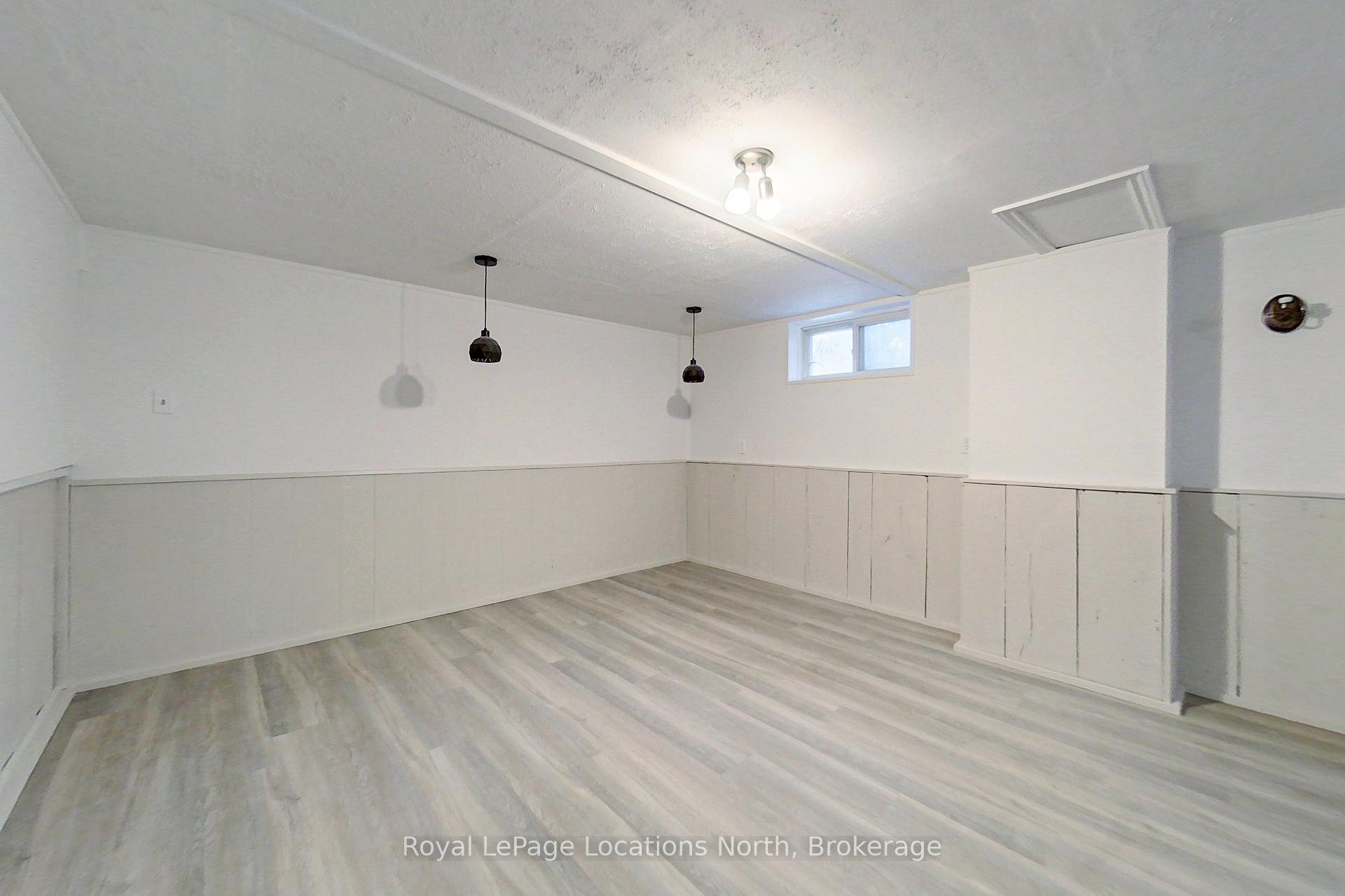 Photo 20 of 11 Watts Crescent, Collingwood — HOMEH