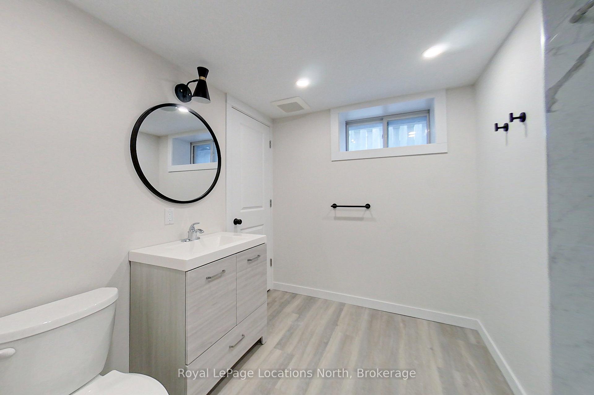 Photo 21 of 11 Watts Crescent, Collingwood — HOMEH
