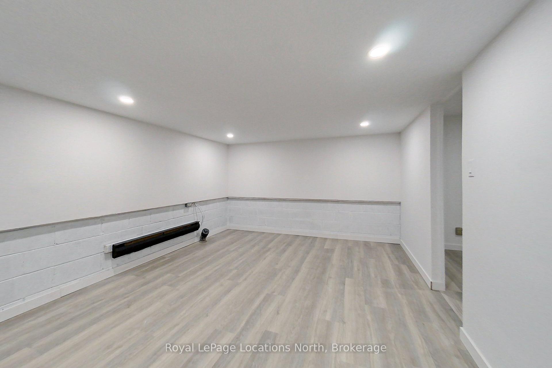 Photo 26 of 11 Watts Crescent, Collingwood — HOMEH