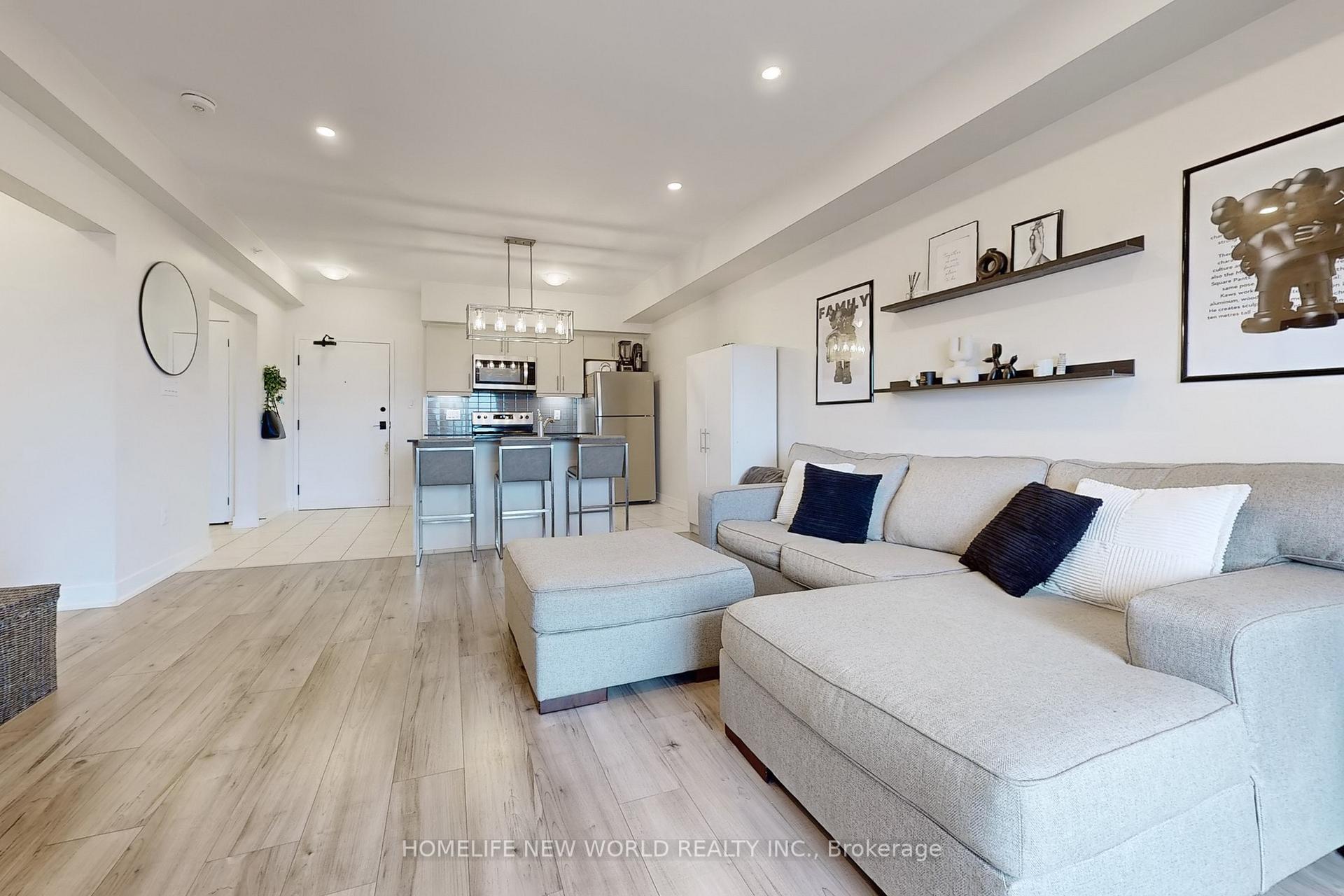 Photo 10 of Unit 512, 4 Spice Way, Barrie, Rural Barrie Southeast — HOMEH