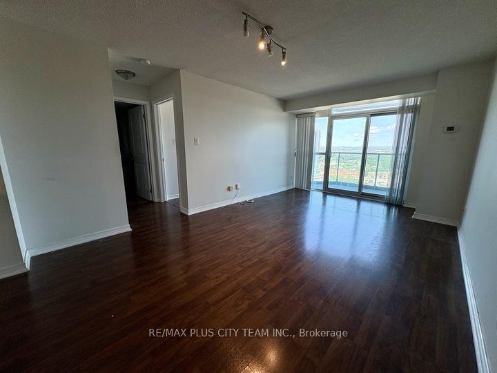 Front of Unit 2212, 9 George Street N