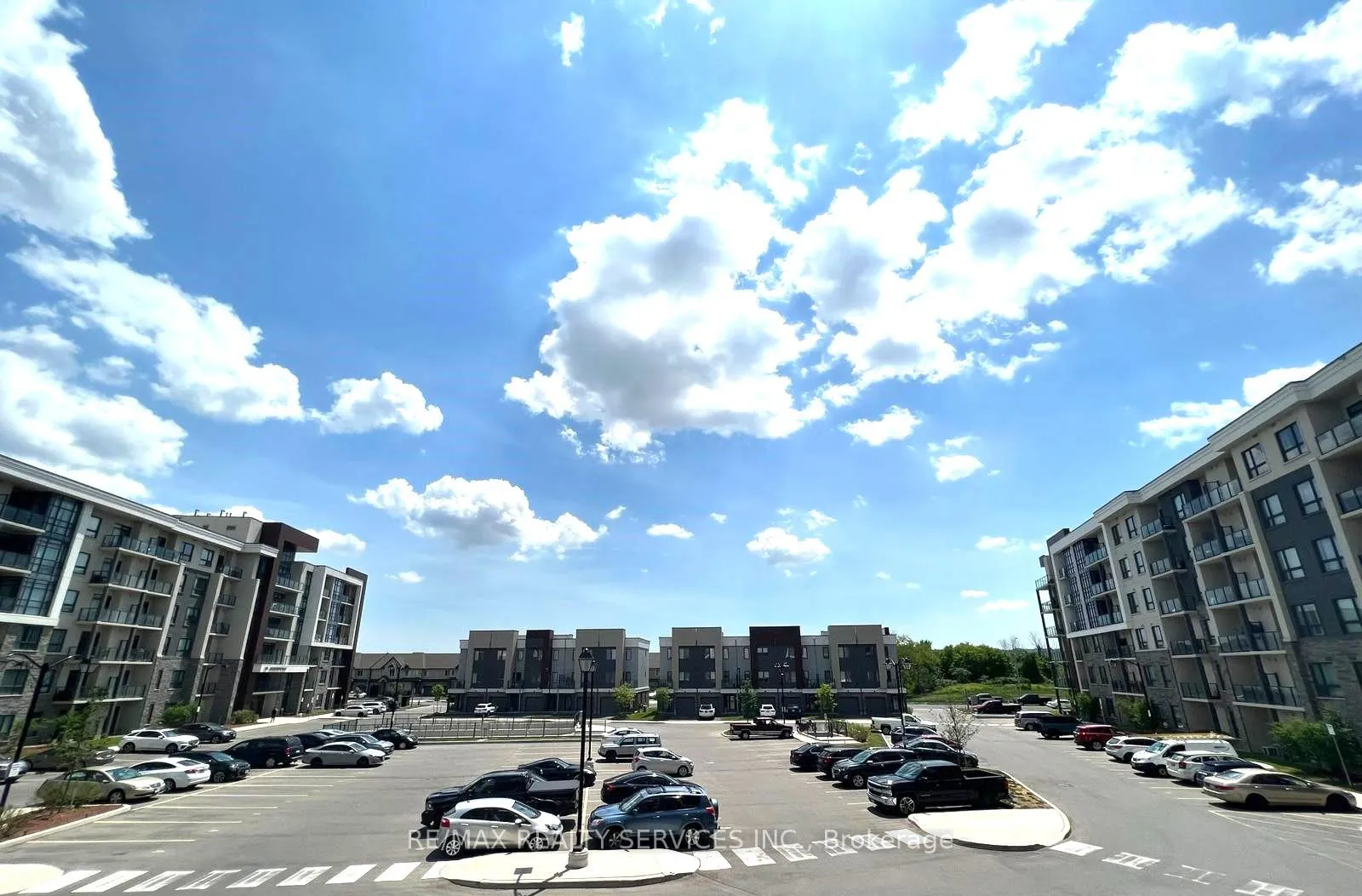 Photo 2 of Unit 236, 125 Shoreview Place, Hamilton, Lakeshore — HOMEH