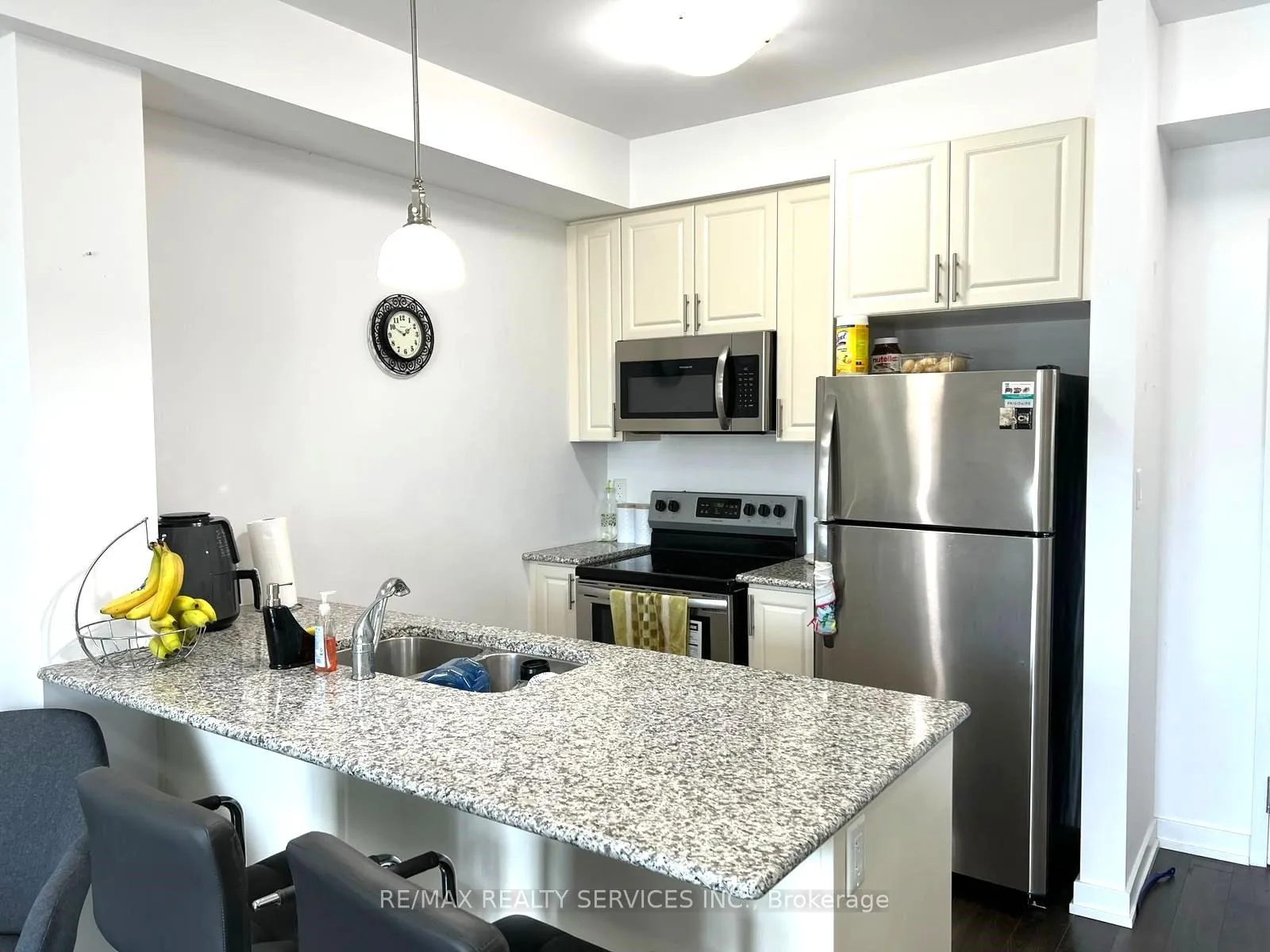 Photo 6 of Unit 236, 125 Shoreview Place, Hamilton, Lakeshore — HOMEH
