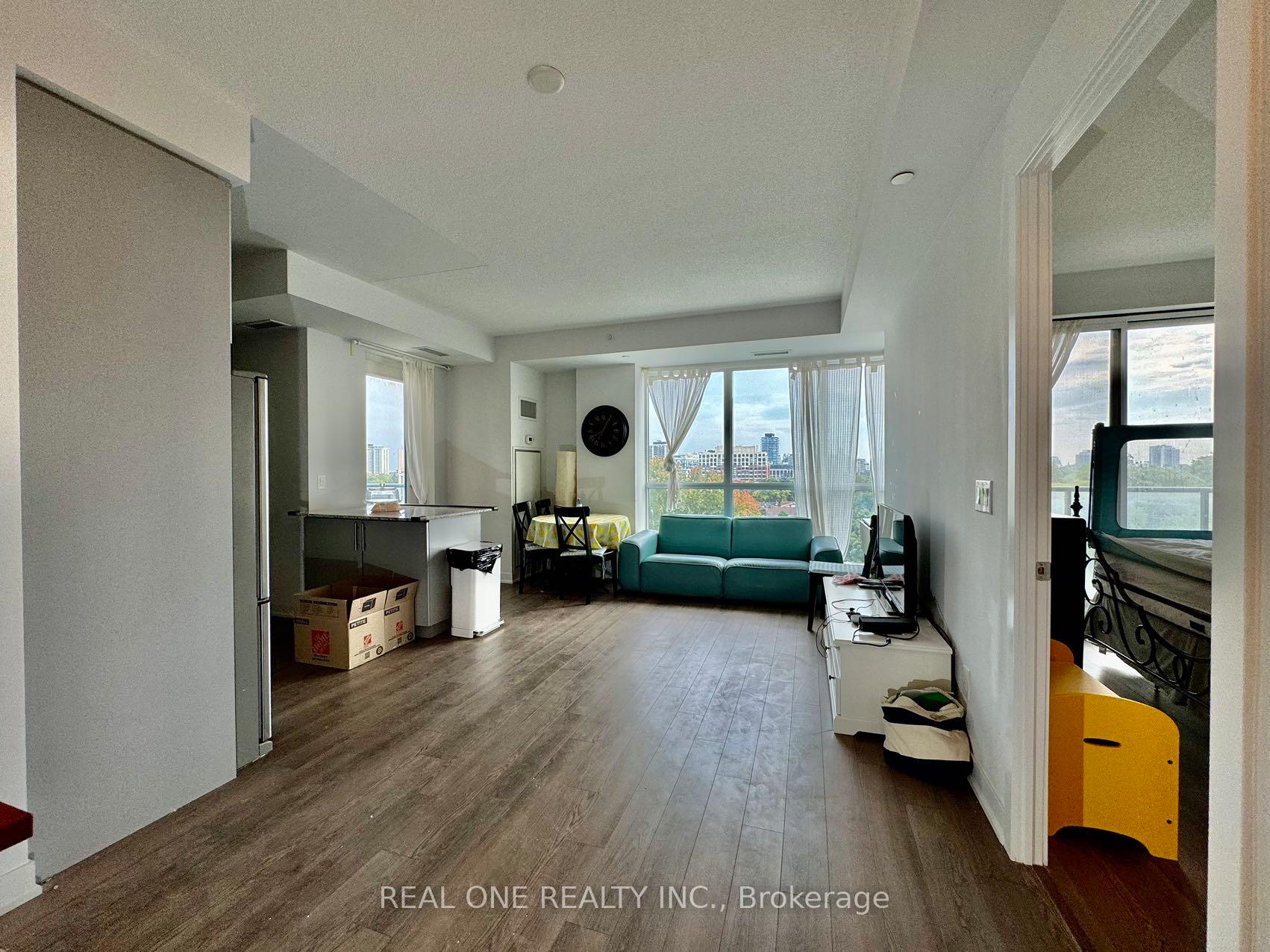 Front of Unit 802, 60 Berwick Avenue