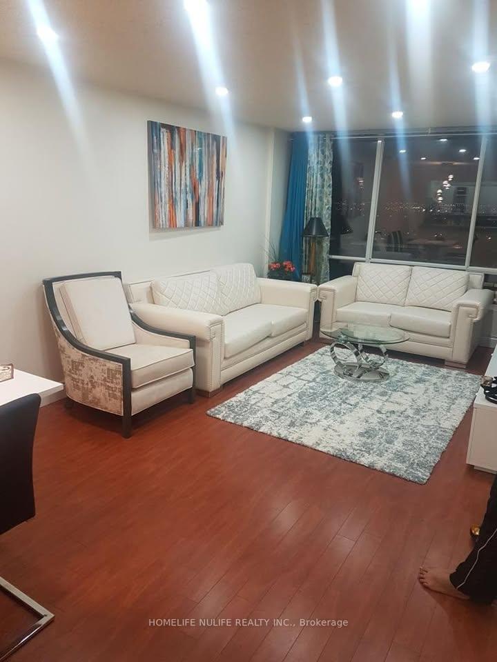 Photo 3 of Unit 1708, 26 Hanover Road, Brampton, Queen Street Corridor — HOMEH