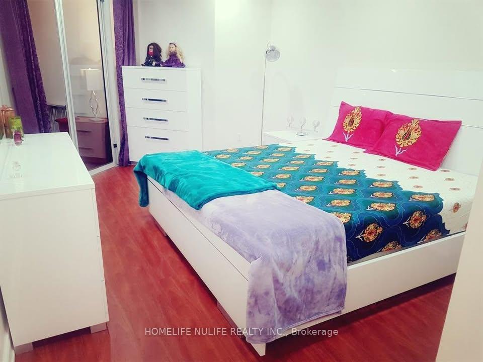 Photo 4 of Unit 1708, 26 Hanover Road, Brampton, Queen Street Corridor — HOMEH