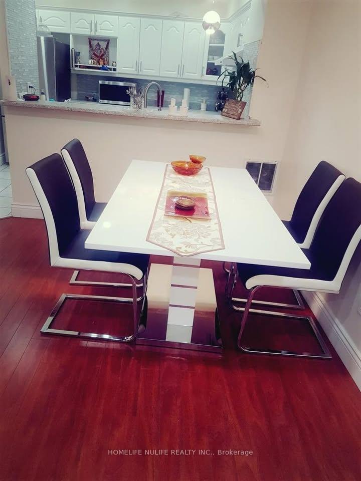 Photo 5 of Unit 1708, 26 Hanover Road, Brampton, Queen Street Corridor — HOMEH