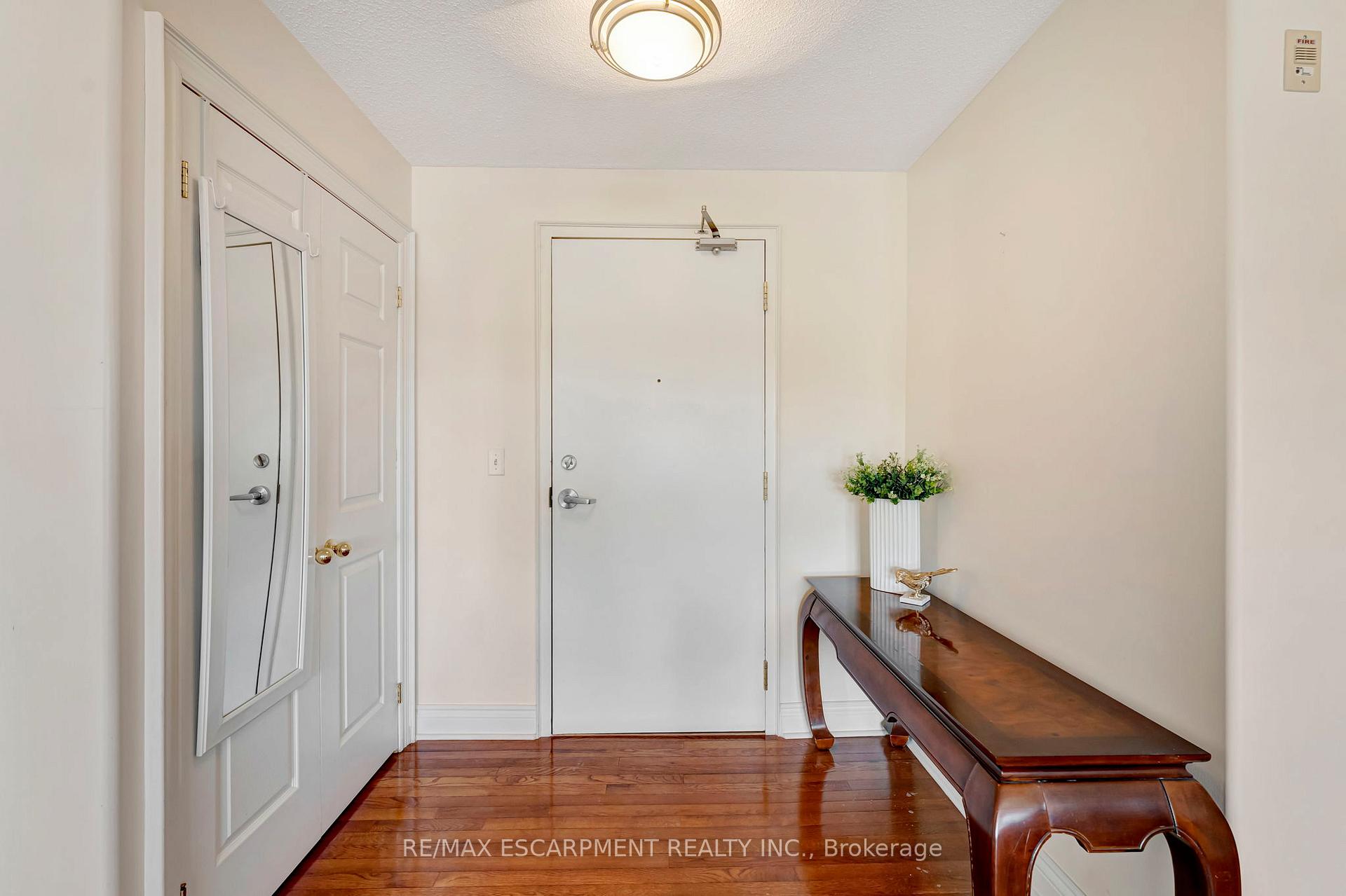 Photo 5 of Unit 506, 1770 Main Street W, Hamilton, Ainslie Wood — HOMEH