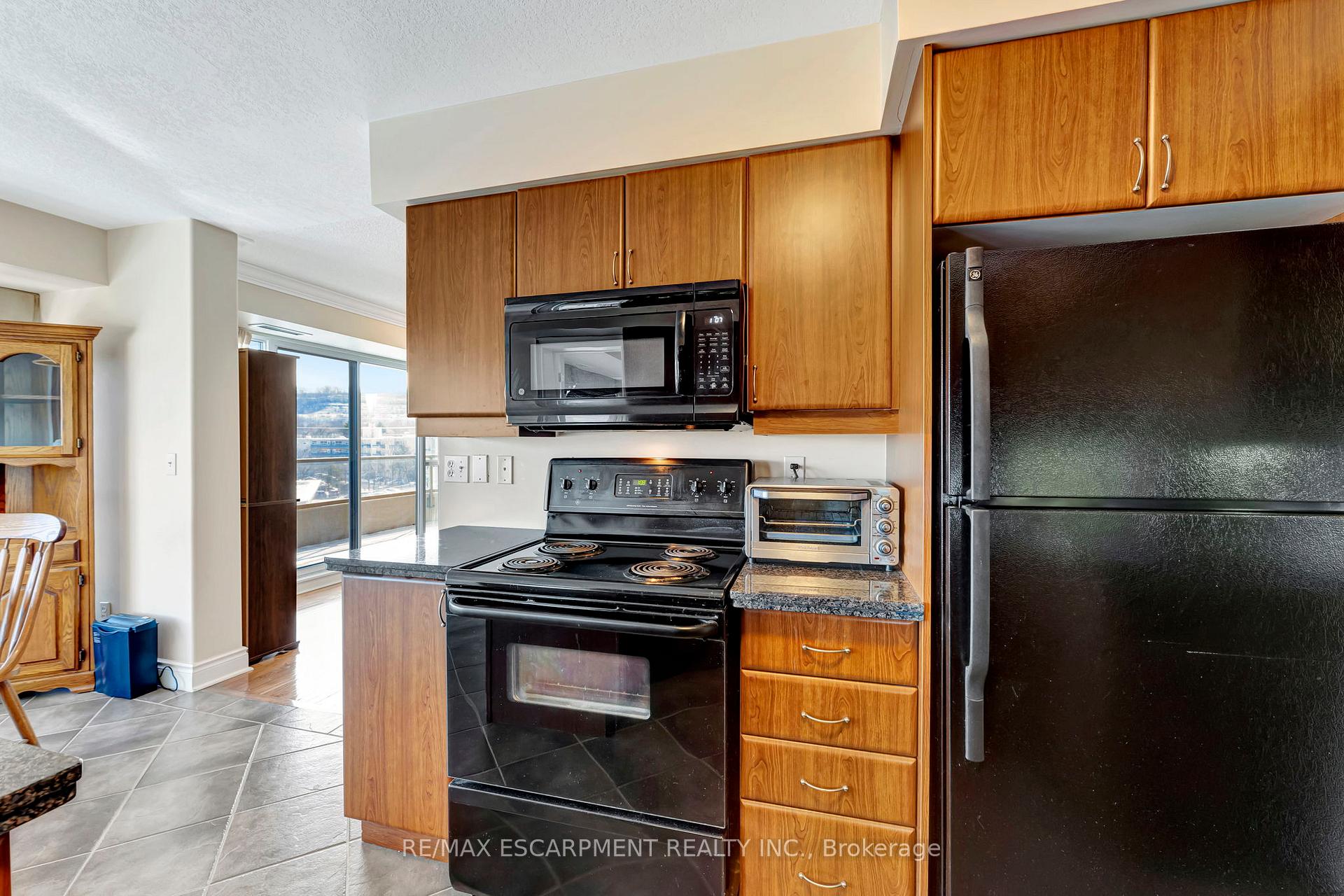 Photo 15 of Unit 506, 1770 Main Street W, Hamilton, Ainslie Wood — HOMEH