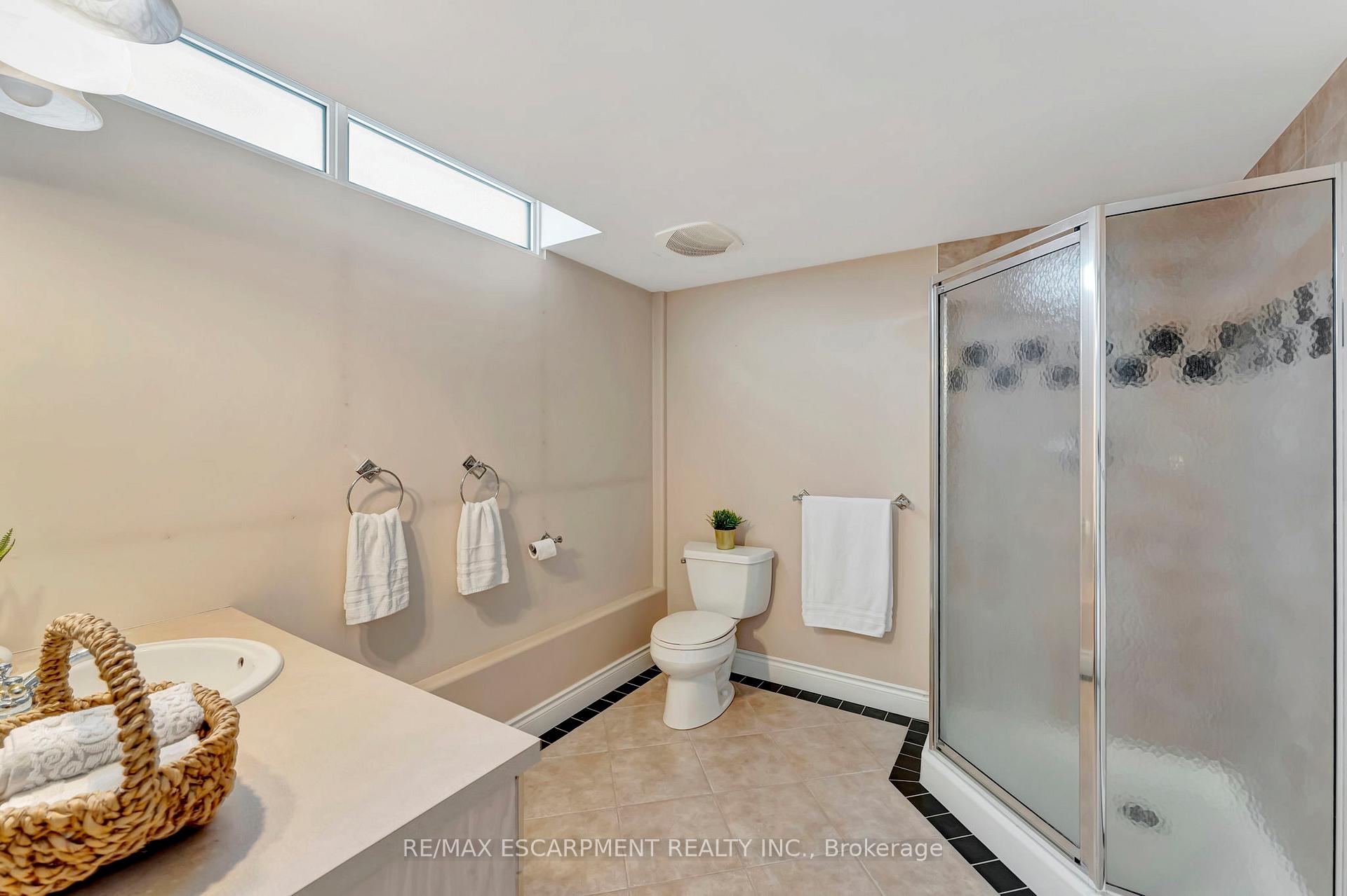 Photo 21 of Unit 506, 1770 Main Street W, Hamilton, Ainslie Wood — HOMEH
