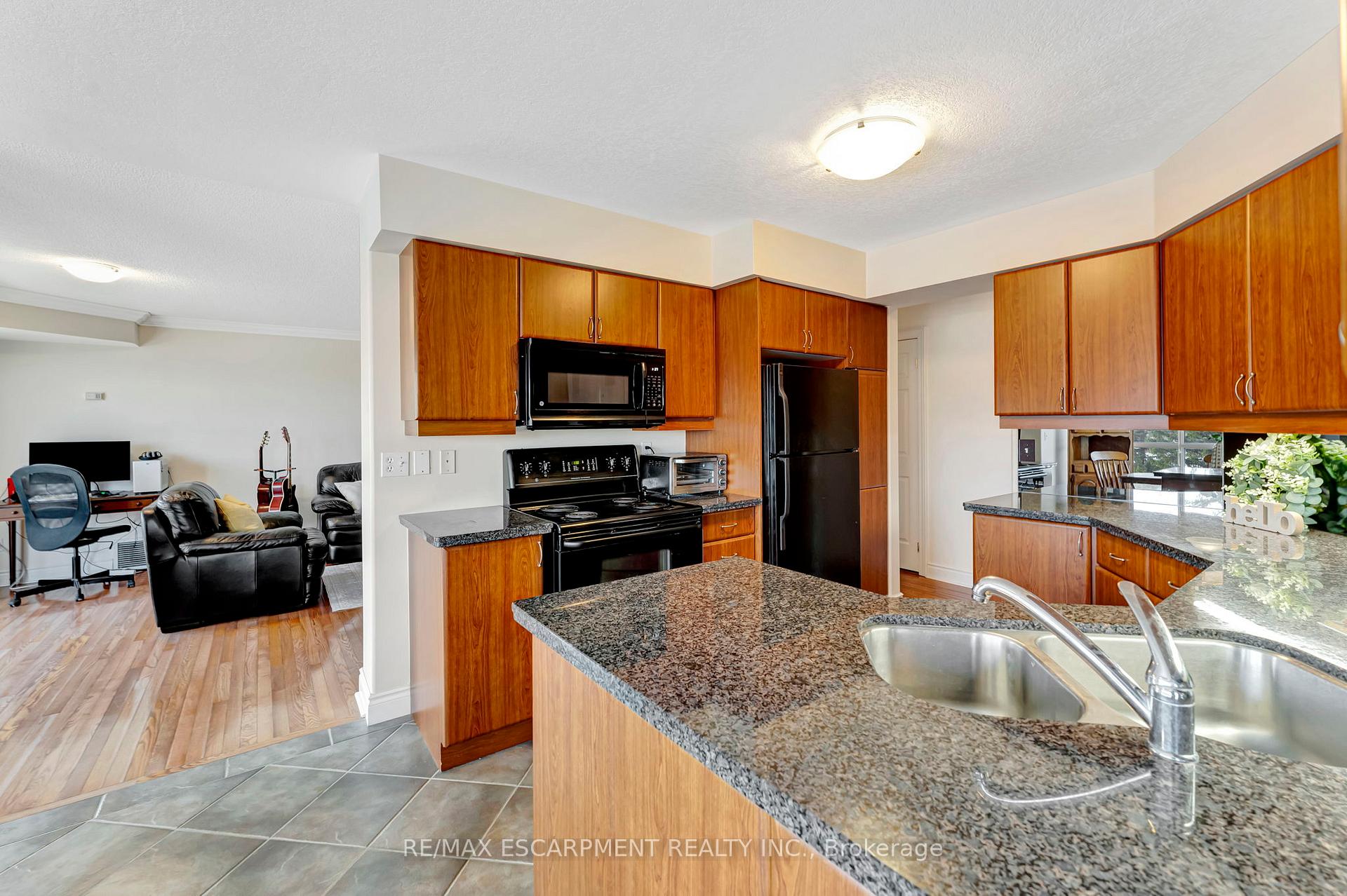 Photo 23 of Unit 506, 1770 Main Street W, Hamilton, Ainslie Wood — HOMEH