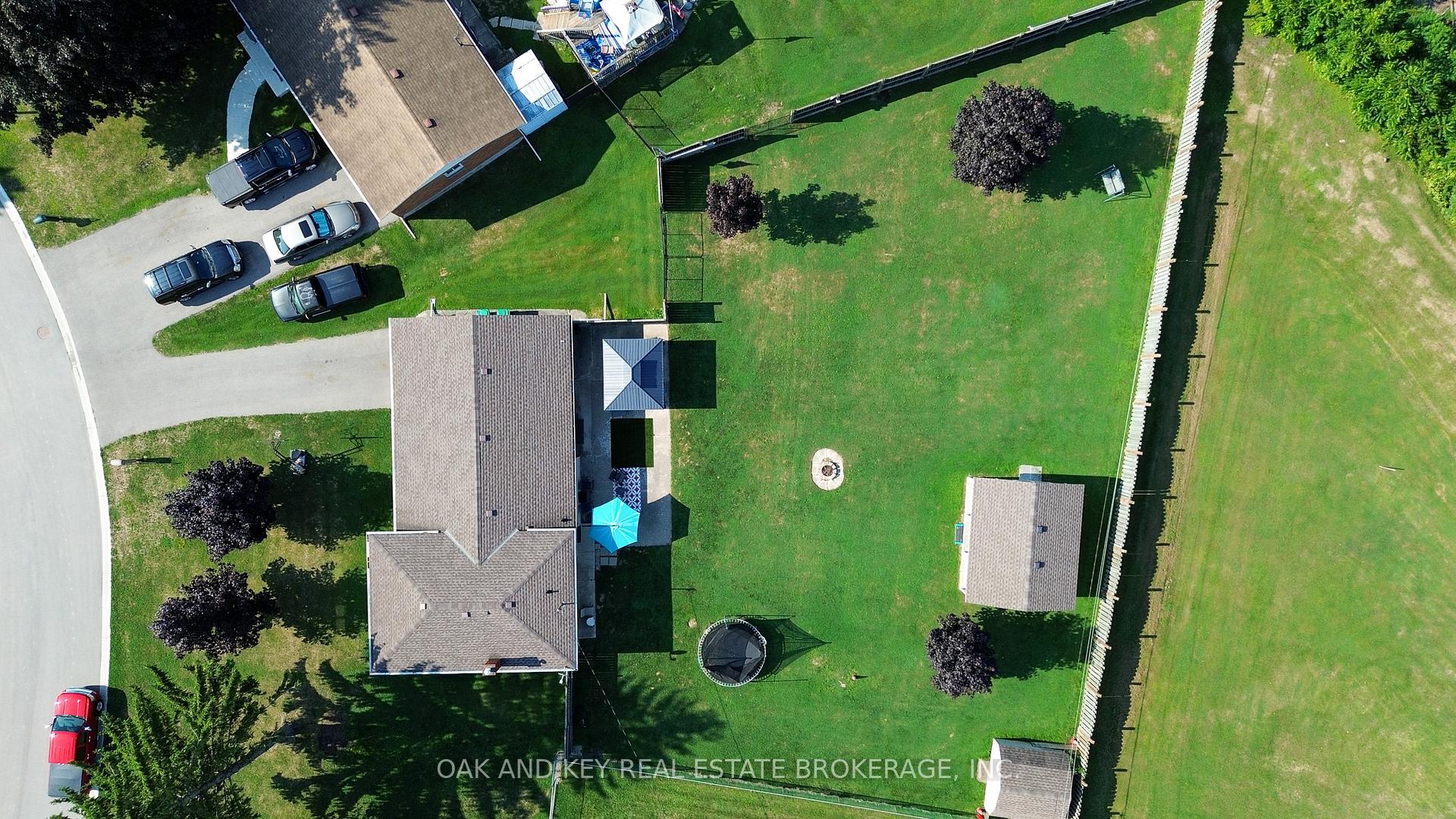 Photo 5 of 10103 Lynhurst Park Drive, Central Elgin, Lynhurst — HOMEH