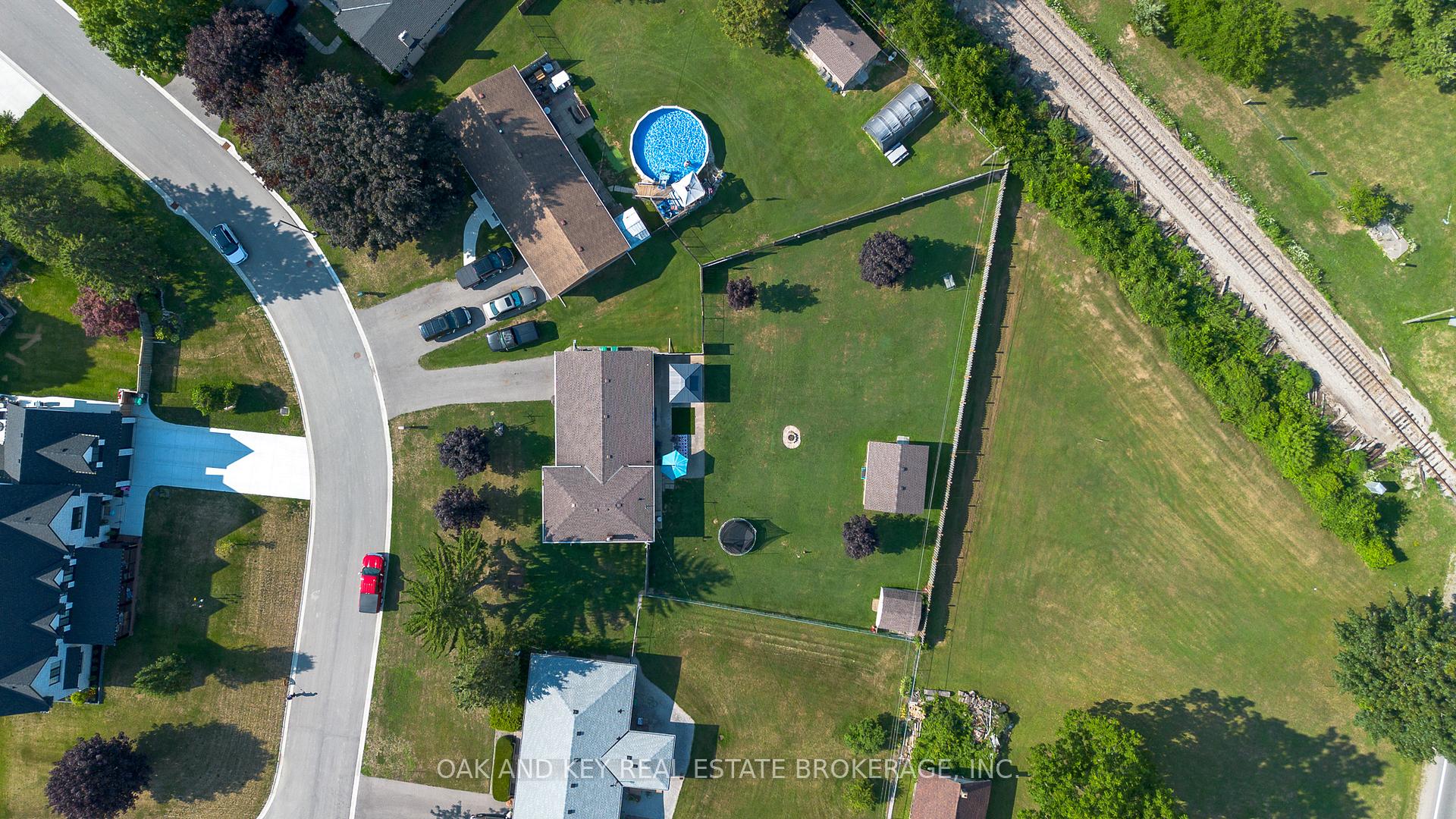 Photo 6 of 10103 Lynhurst Park Drive, Central Elgin, Lynhurst — HOMEH
