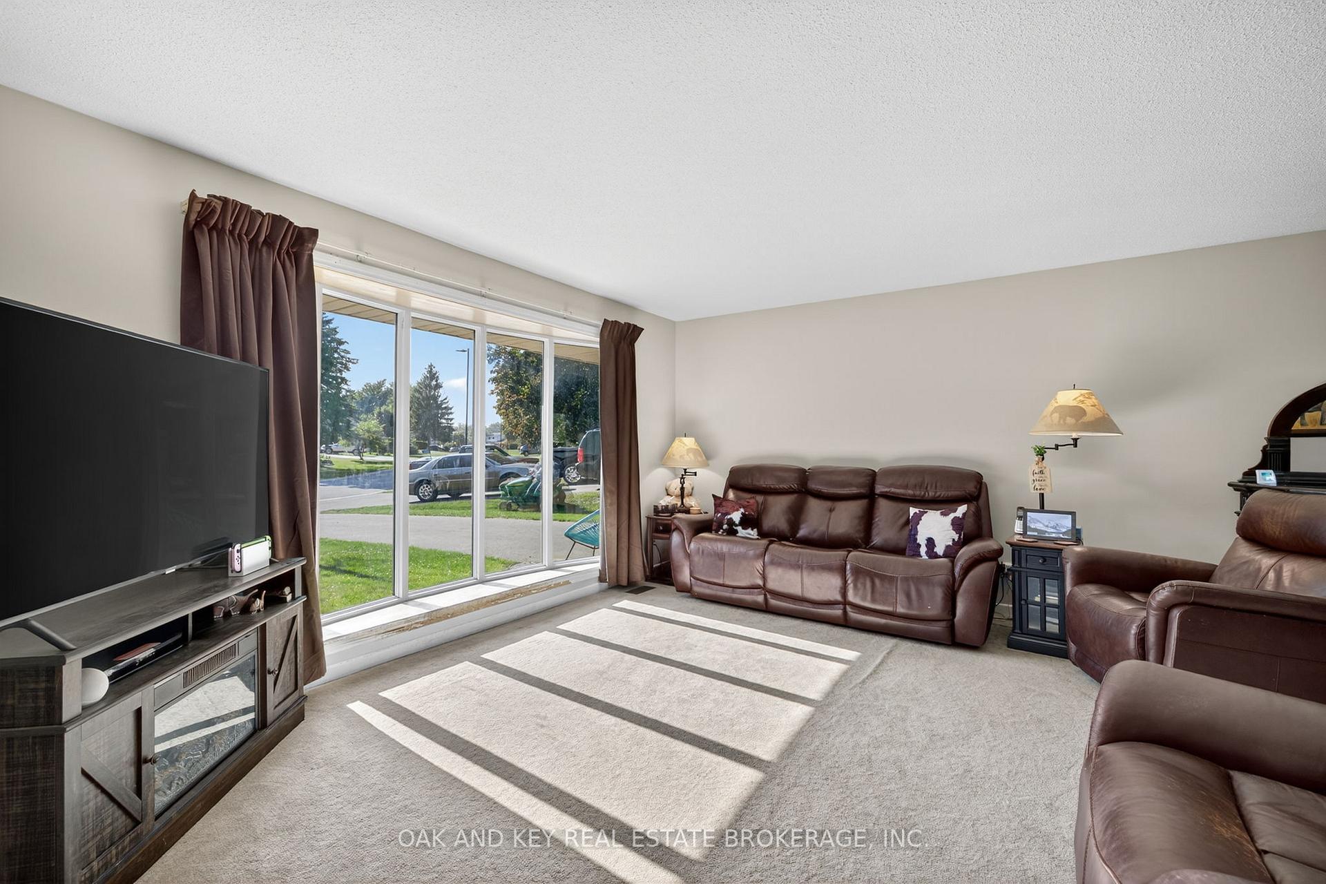Photo 7 of 10103 Lynhurst Park Drive, Central Elgin, Lynhurst — HOMEH