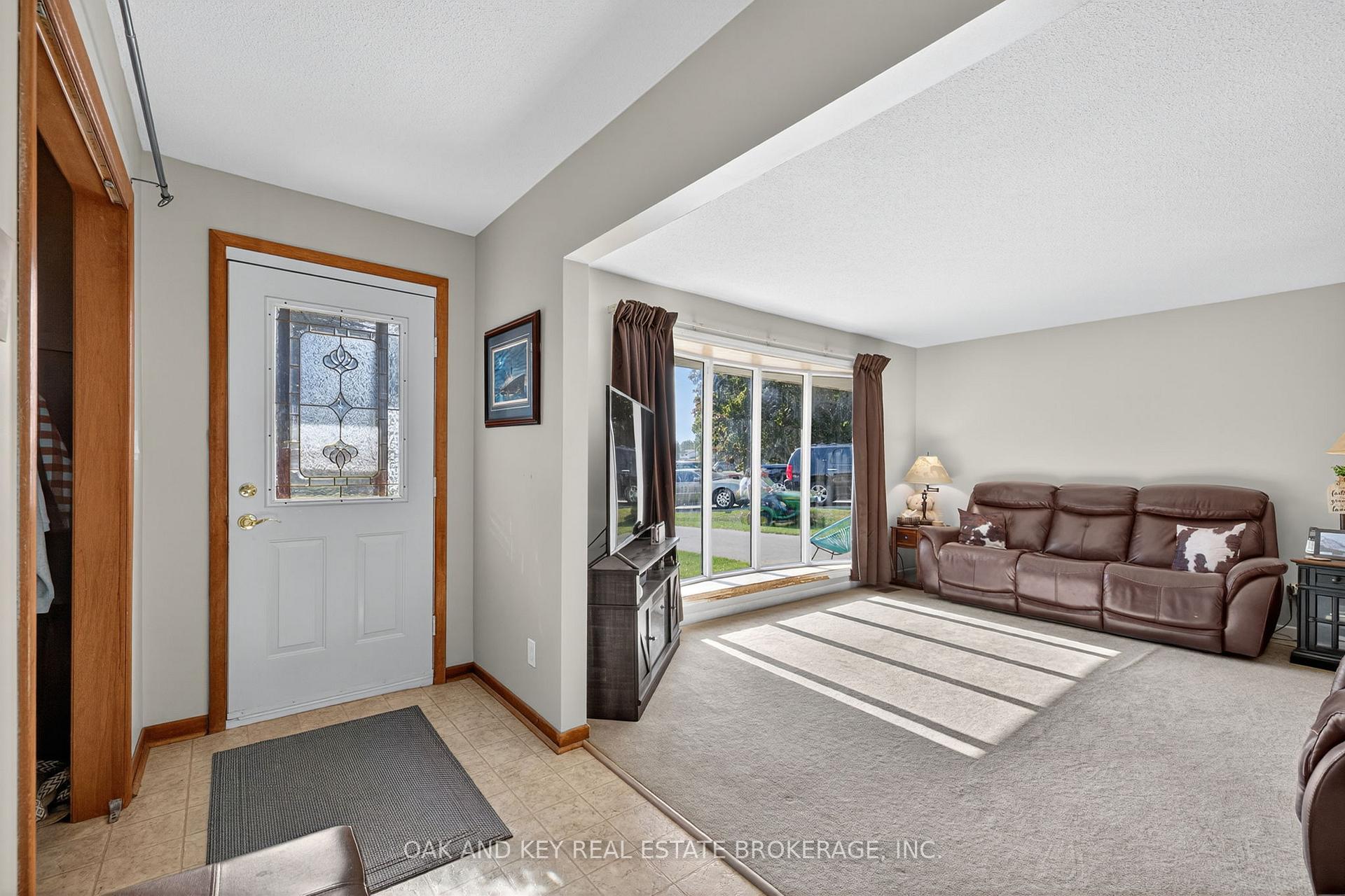 Photo 8 of 10103 Lynhurst Park Drive, Central Elgin, Lynhurst — HOMEH