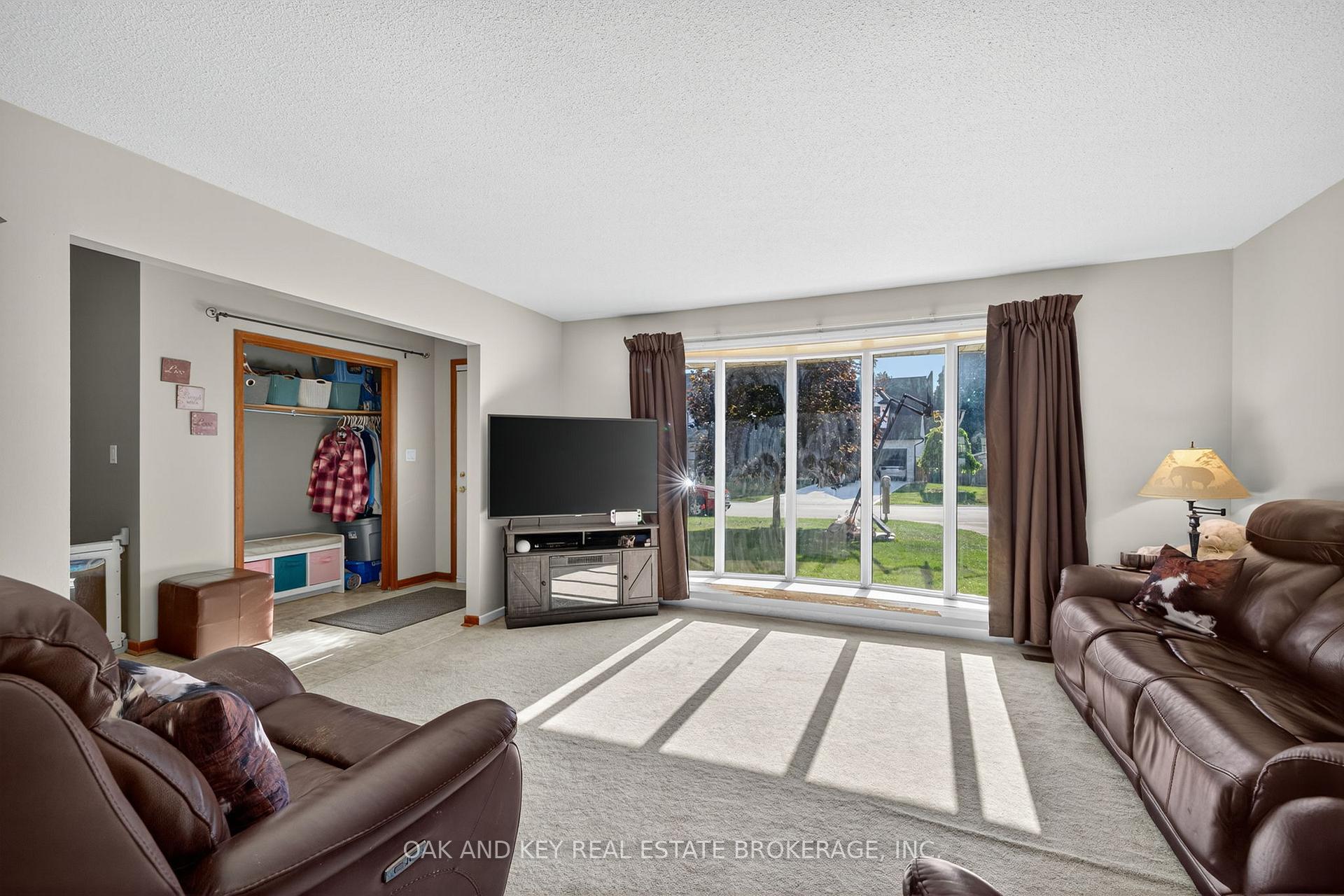 Photo 9 of 10103 Lynhurst Park Drive, Central Elgin, Lynhurst — HOMEH
