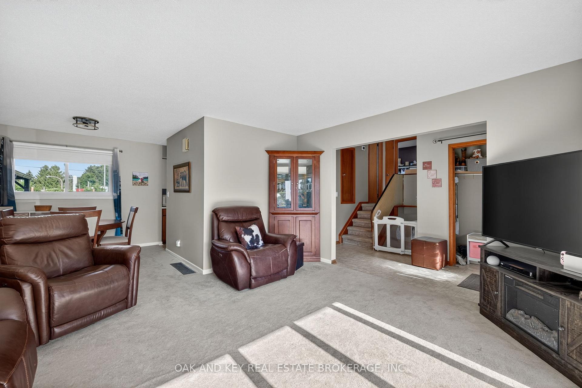 Photo 10 of 10103 Lynhurst Park Drive, Central Elgin, Lynhurst — HOMEH