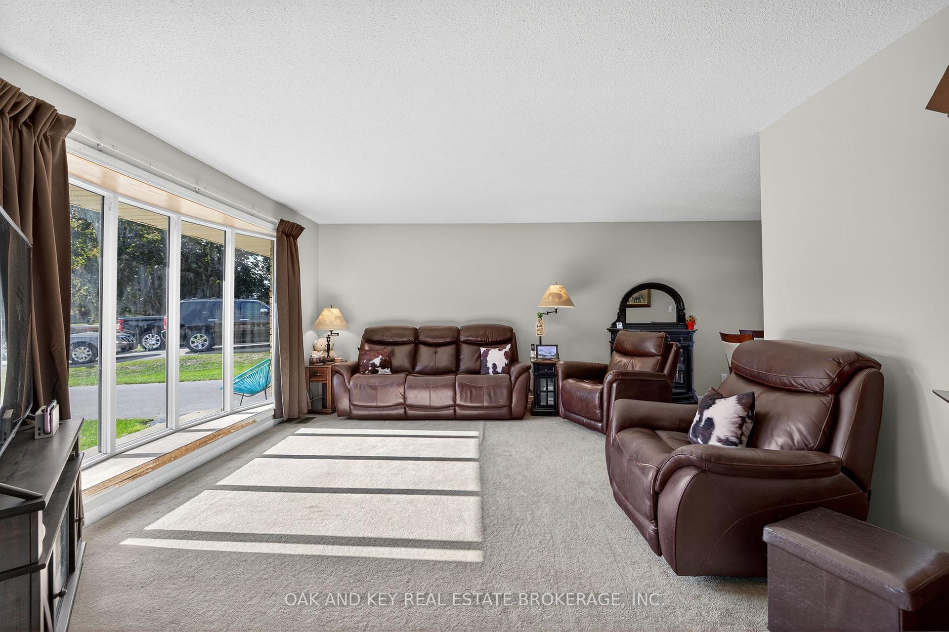 Photo 11 of 10103 Lynhurst Park Drive, Central Elgin, Lynhurst — HOMEH