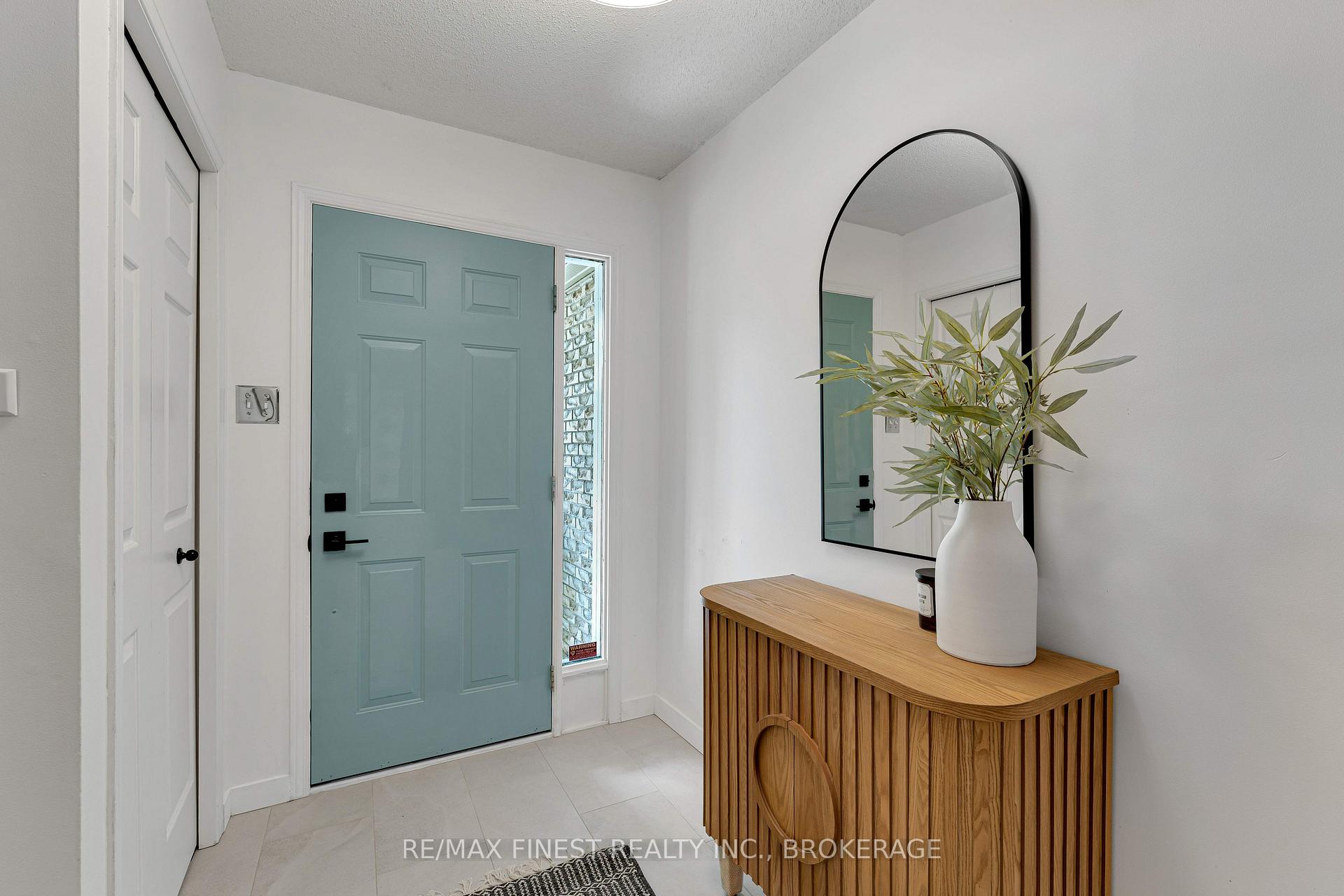 Photo 4 of 538 Garden Street, Gananoque — HOMEH