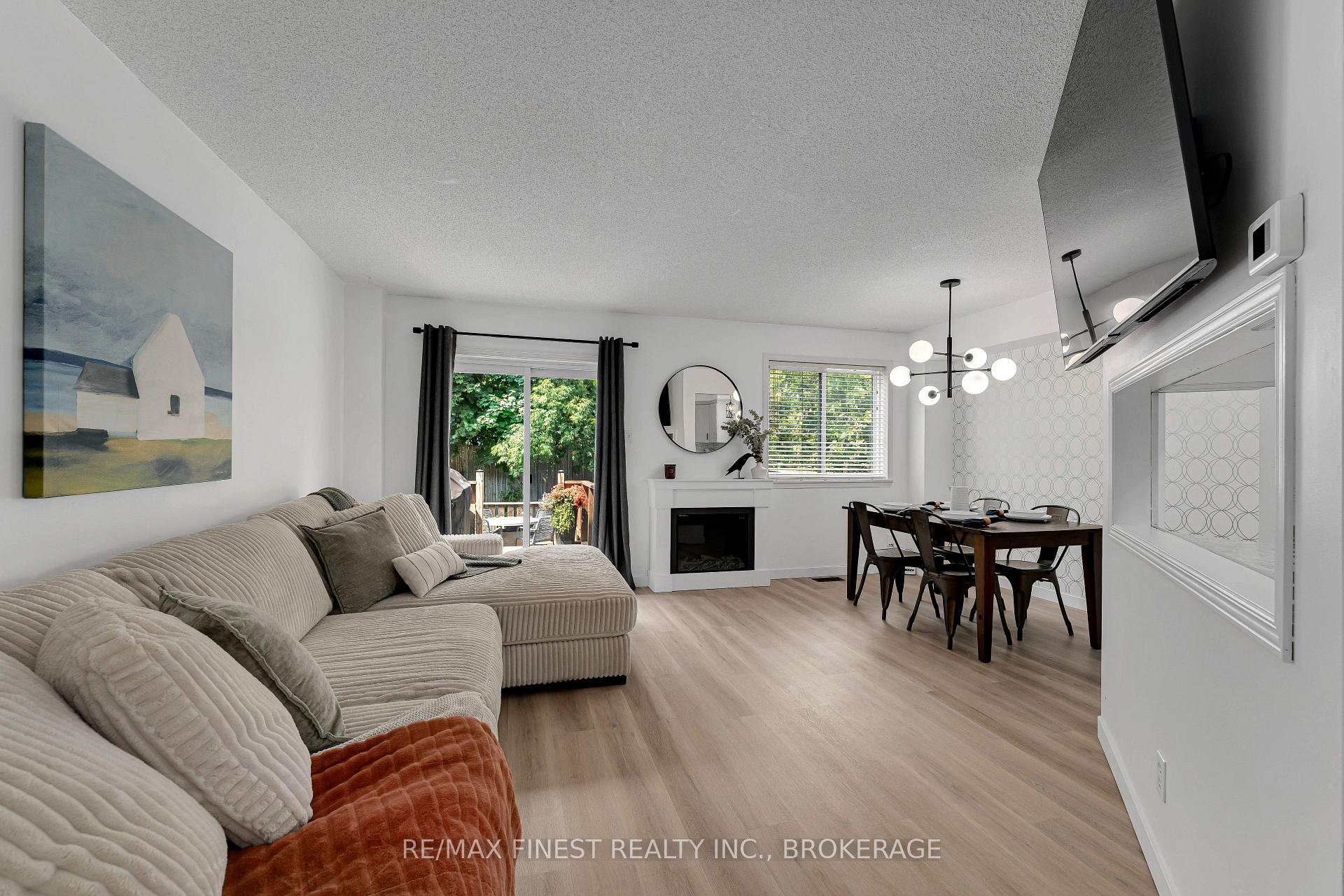 Photo 10 of 538 Garden Street, Gananoque — HOMEH