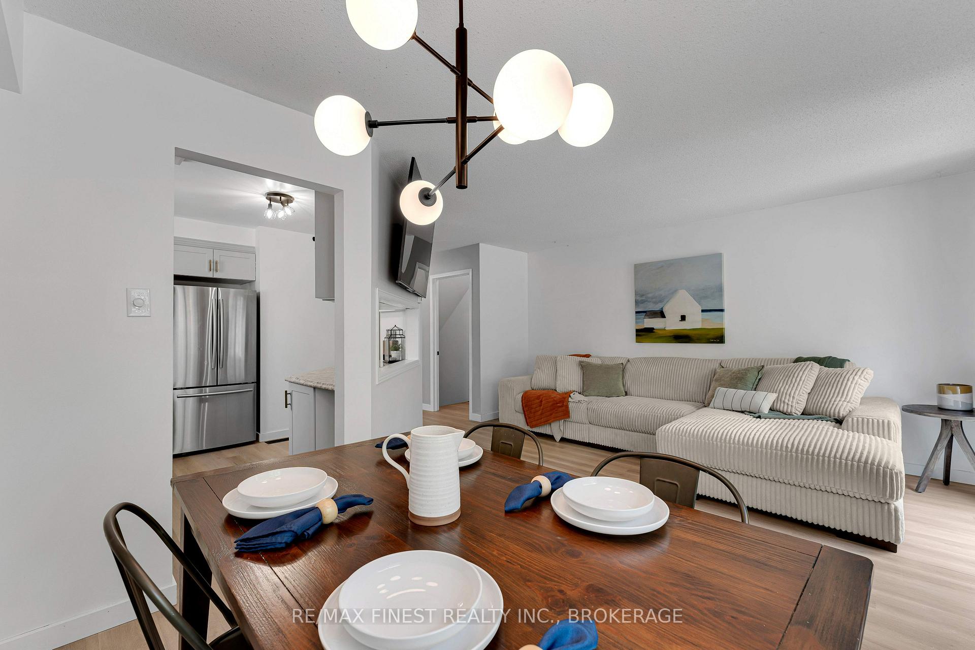 Photo 14 of 538 Garden Street, Gananoque — HOMEH