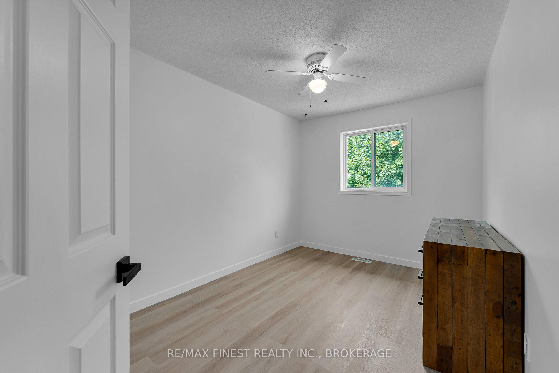 Photo 23 of 538 Garden Street, Gananoque — HOMEH