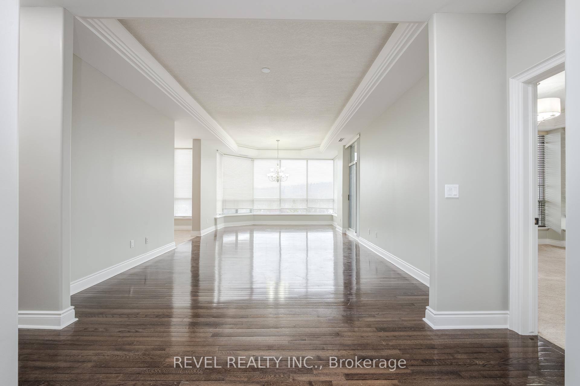 Photo 7 of Unit Ph5, 1770 Main Street W, Hamilton, Ainslie Wood — HOMEH