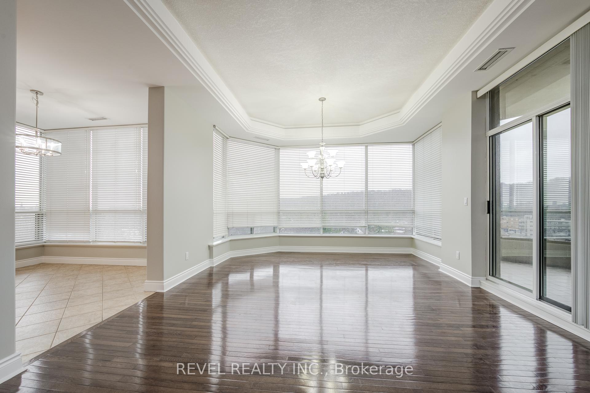 Photo 15 of Unit Ph5, 1770 Main Street W, Hamilton, Ainslie Wood — HOMEH