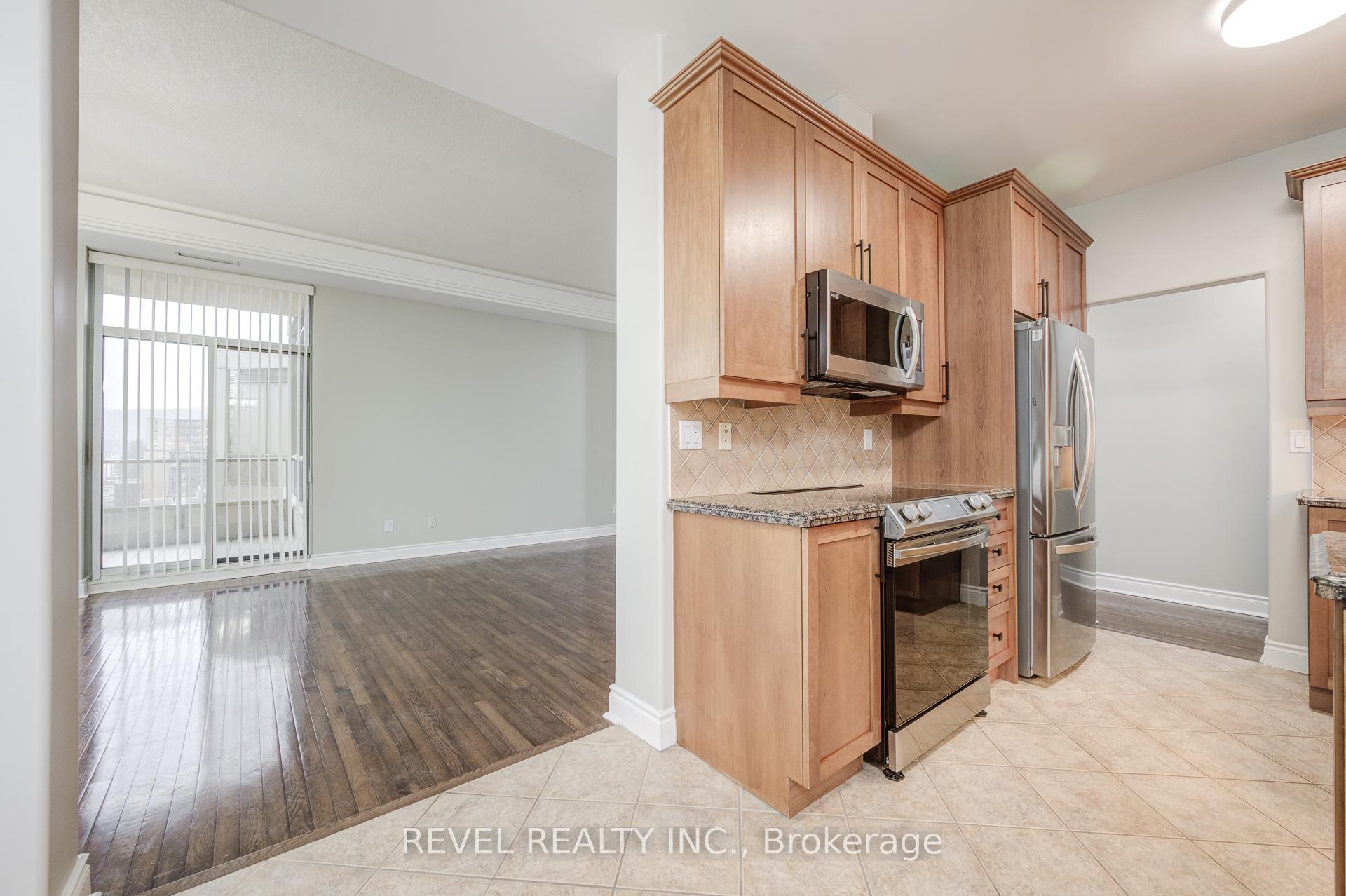 Photo 24 of Unit Ph5, 1770 Main Street W, Hamilton, Ainslie Wood — HOMEH