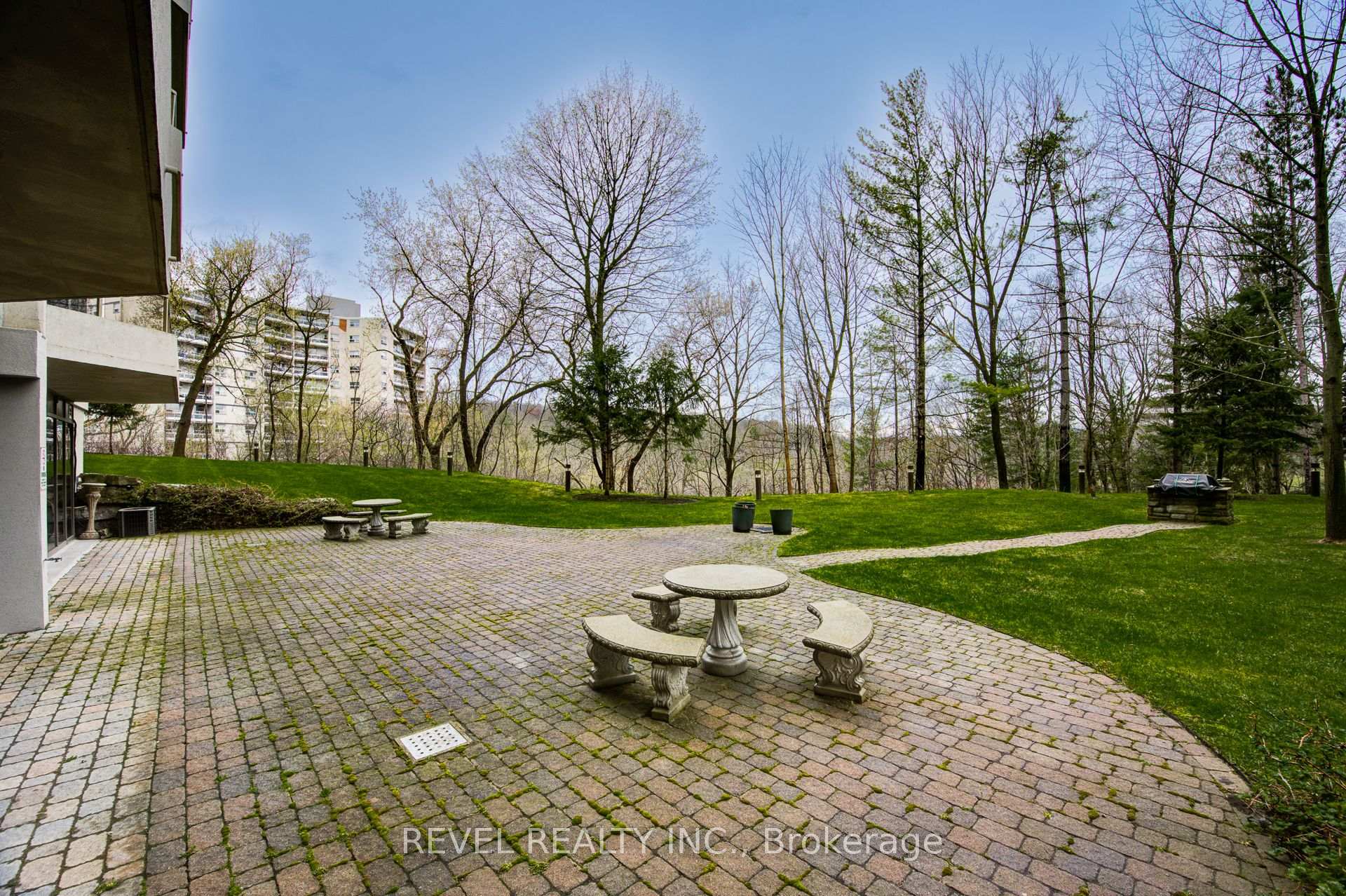 Photo 38 of Unit Ph5, 1770 Main Street W, Hamilton, Ainslie Wood — HOMEH