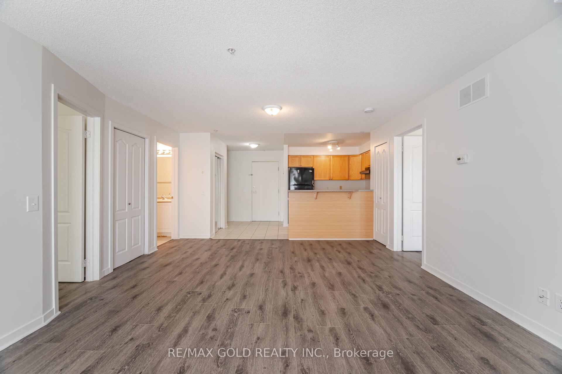 Photo 20 of Unit 1217, 8 Dayspring Circle, Brampton, Goreway Drive Corridor — HOMEH
