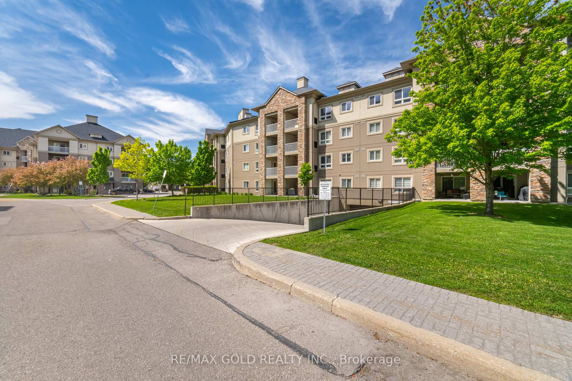 Photo 37 of Unit 1217, 8 Dayspring Circle, Brampton, Goreway Drive Corridor — HOMEH