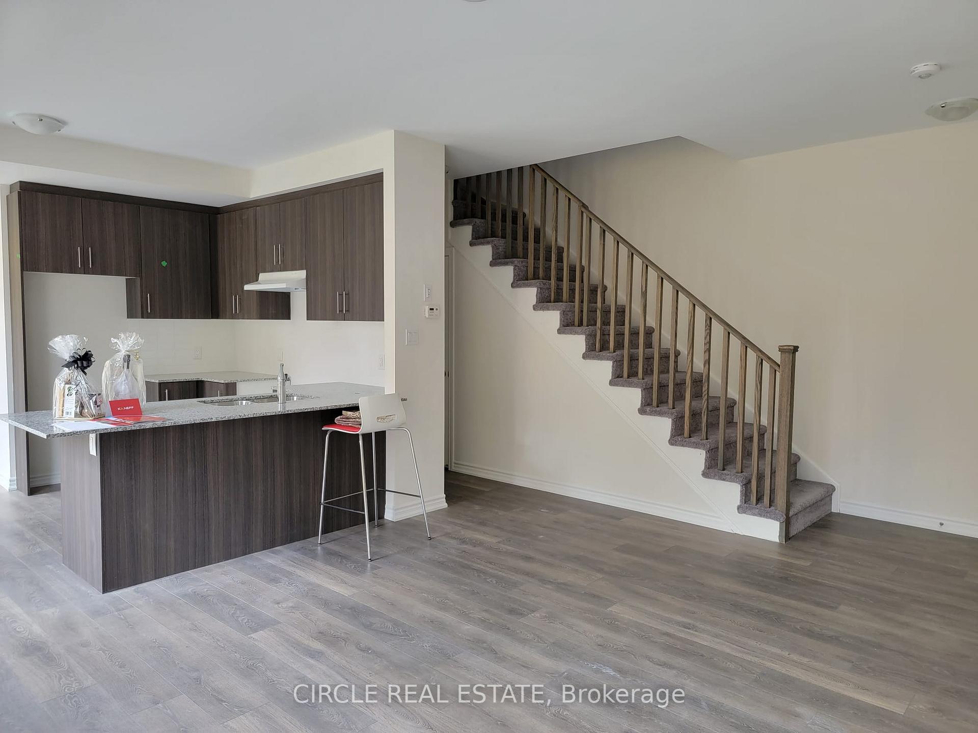 Photo 2 of Unit 23, 40 Knotsberry Circle, Brampton, Bram West — HOMEH