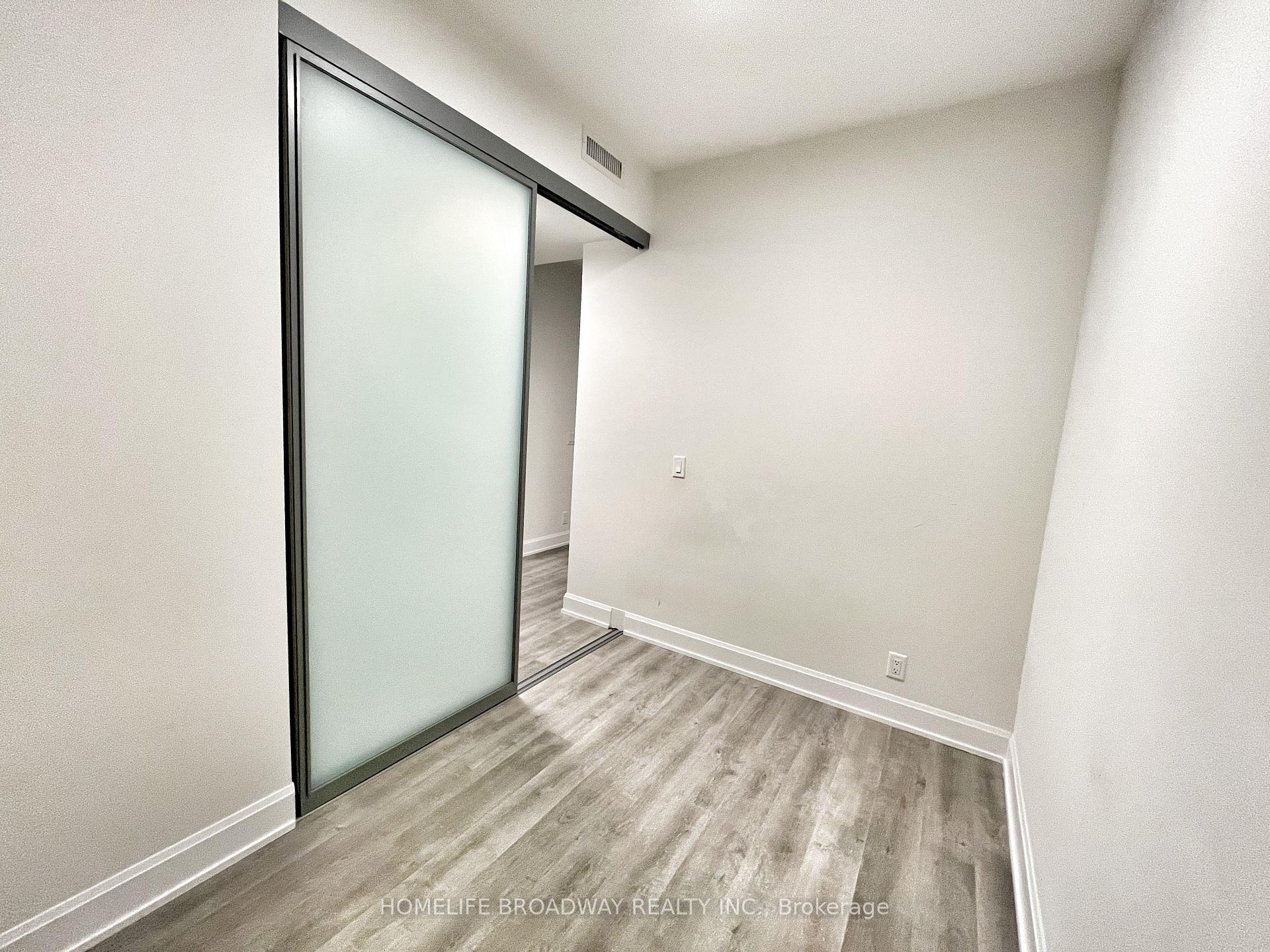 Photo 10 of Unit 1603, 12 Gandhi Lane, Markham, Commerce Valley — HOMEH
