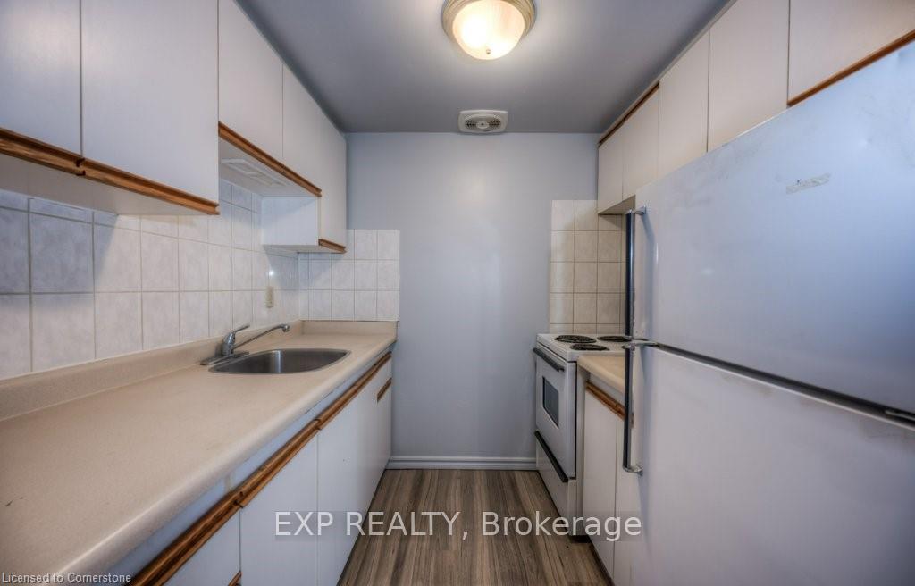 Photo 7 of Unit 40, 1200 Courtland Avenue E, Kitchener — HOMEH