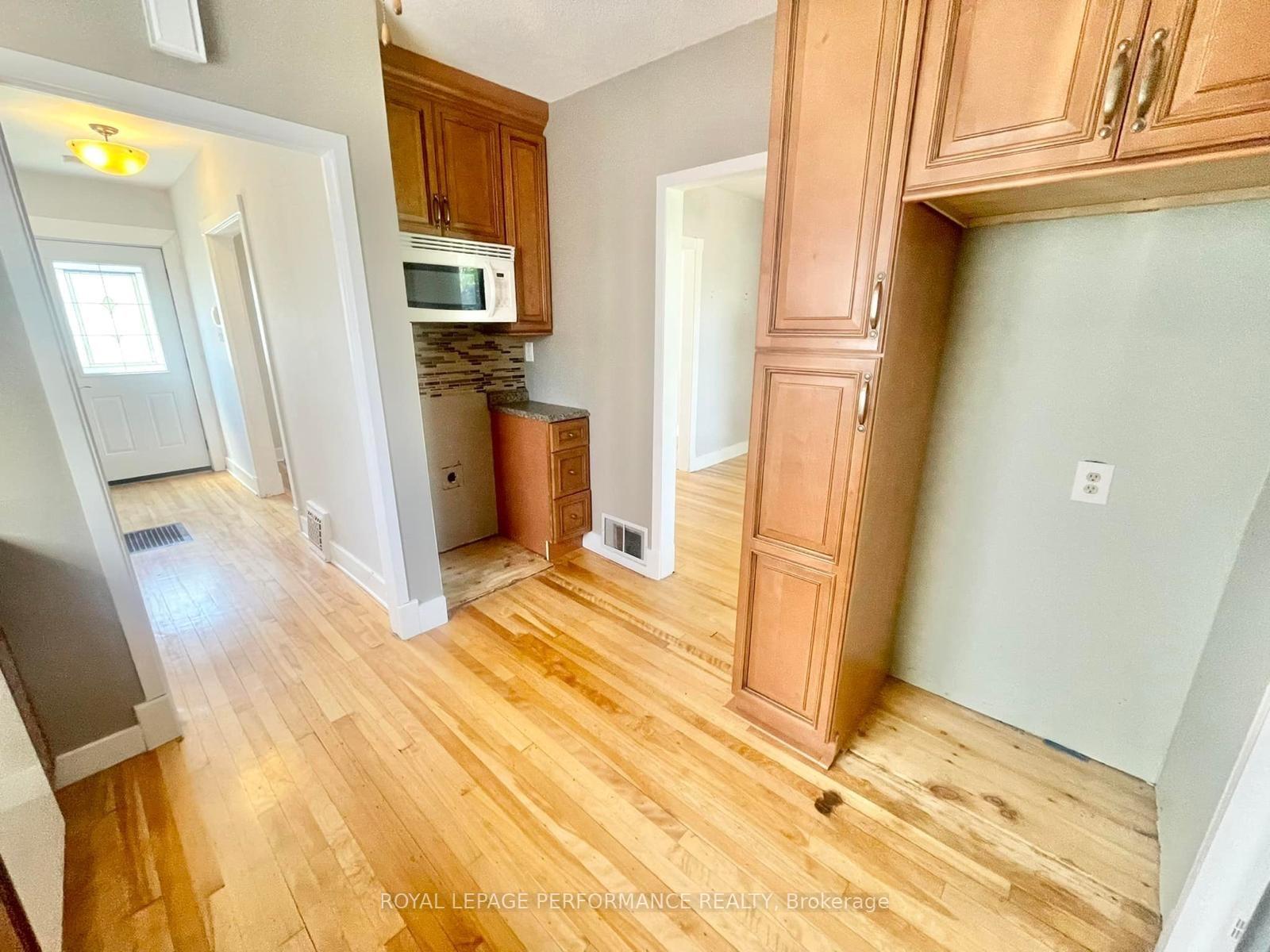 Photo 9 of 411 Marlborough Street N, Cornwall — HOMEH
