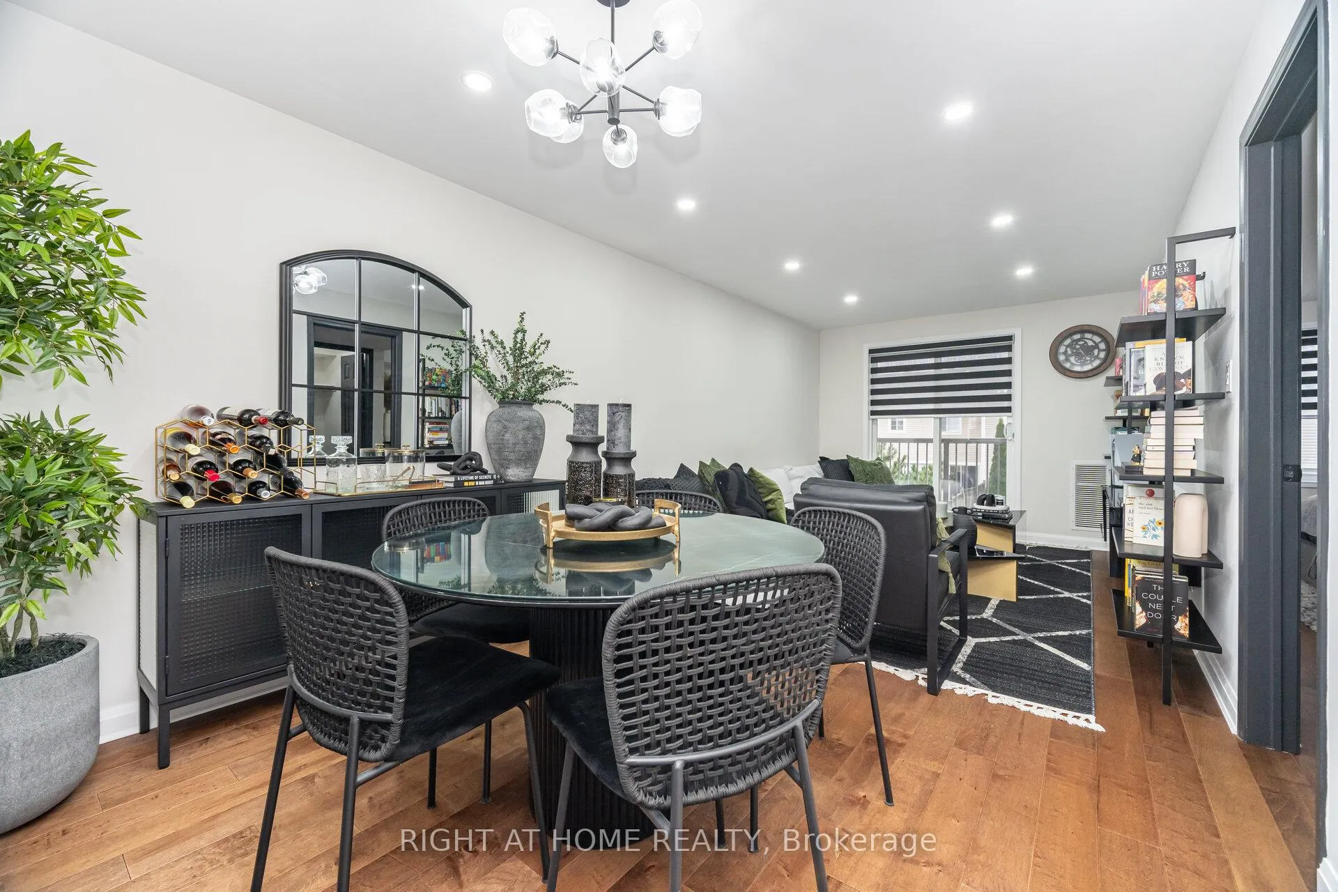 Photo 6 of 2-38 Petra Way, Whitby, Pringle Creek — HOMEH