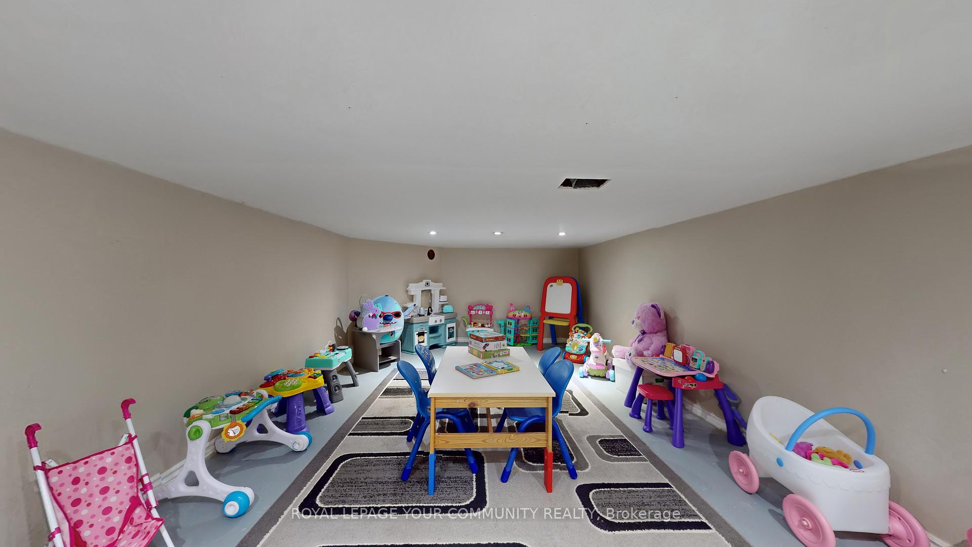 Photo 39 of 77 Goldcrest Road, Brampton, Northgate — HOMEH