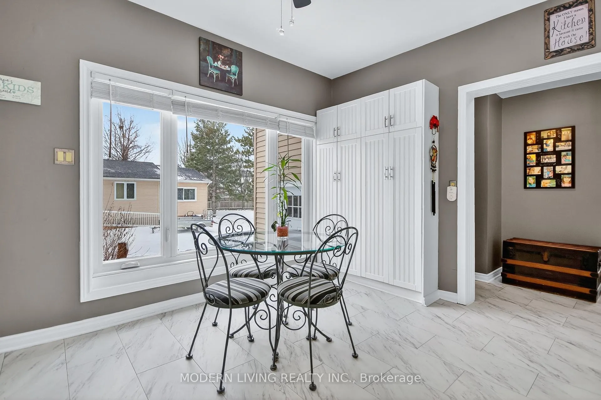 Photo 8 of 5979 Perth Street SE, Ottawa, Richmond — HOMEH