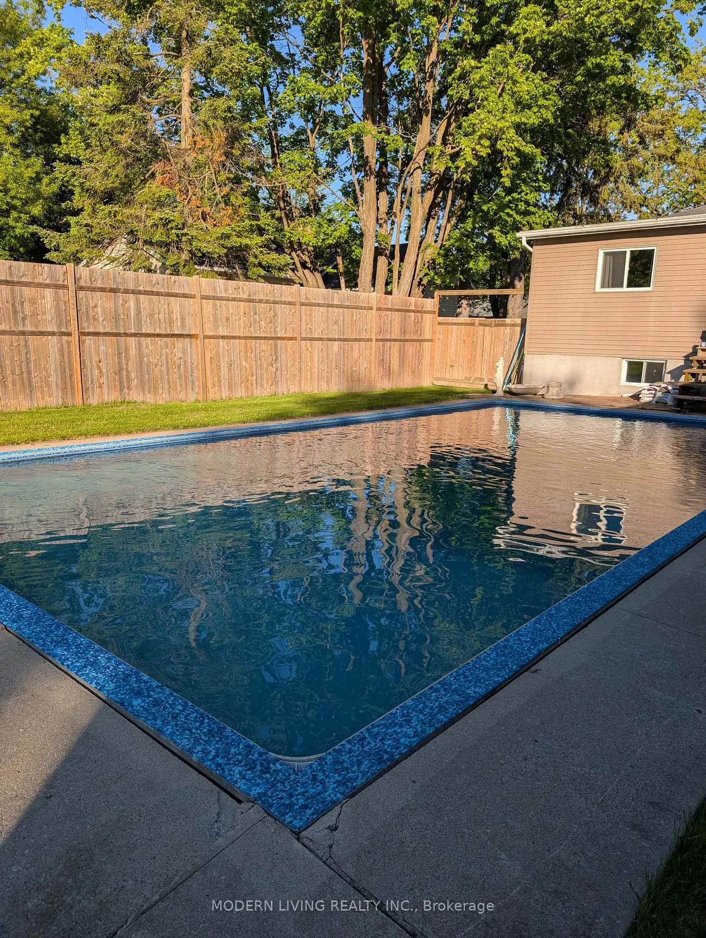 Photo 40 of 5979 Perth Street SE, Ottawa, Richmond — HOMEH