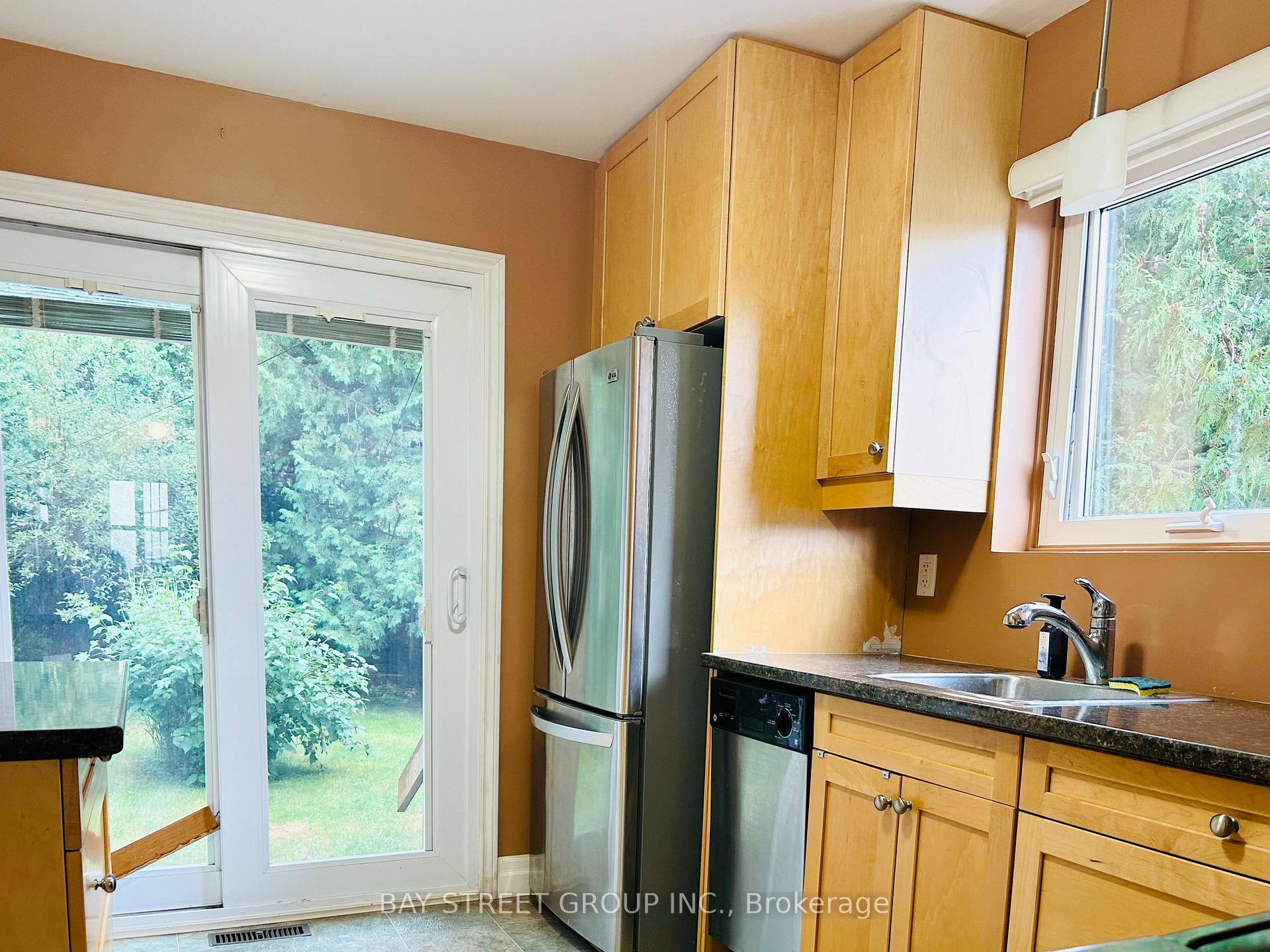 Photo 9 of 25 Glass Drive, Aurora, Aurora Highlands — HOMEH