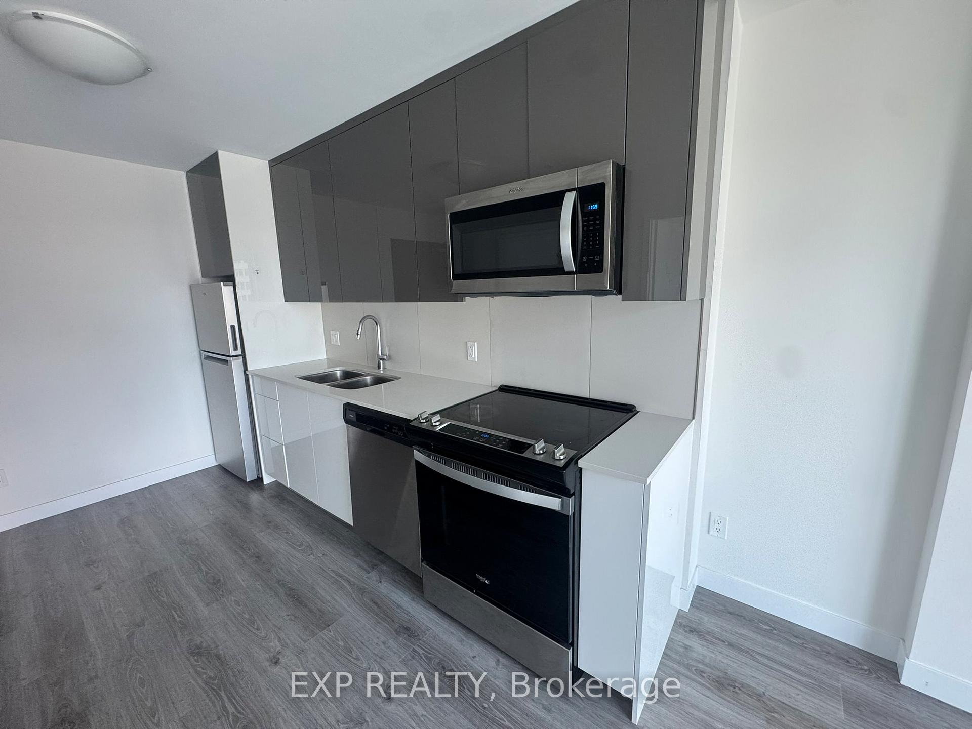 Photo 4 of Unit 708, 60 Frederick Street, Kitchener, City Commercial Core — HOMEH