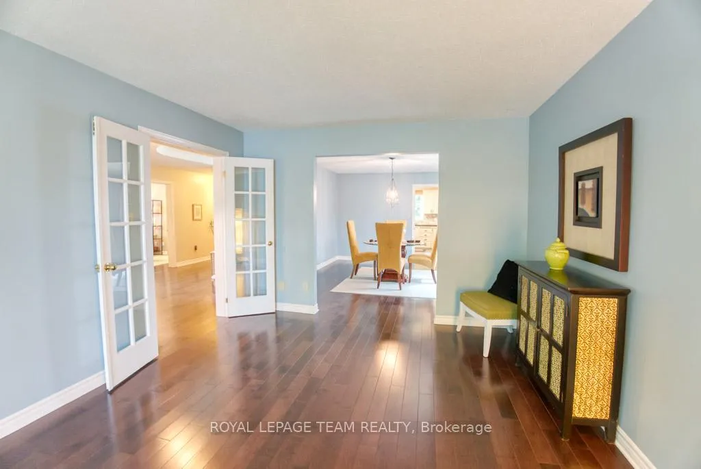 Photo 13 of 27 Sherk Crescent, Ottawa, Kanata - Kanata Lakes/Heritage Hills — HOMEH