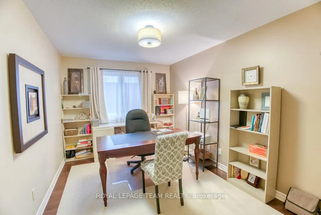 Photo 16 of 27 Sherk Crescent, Ottawa, Kanata - Kanata Lakes/Heritage Hills — HOMEH