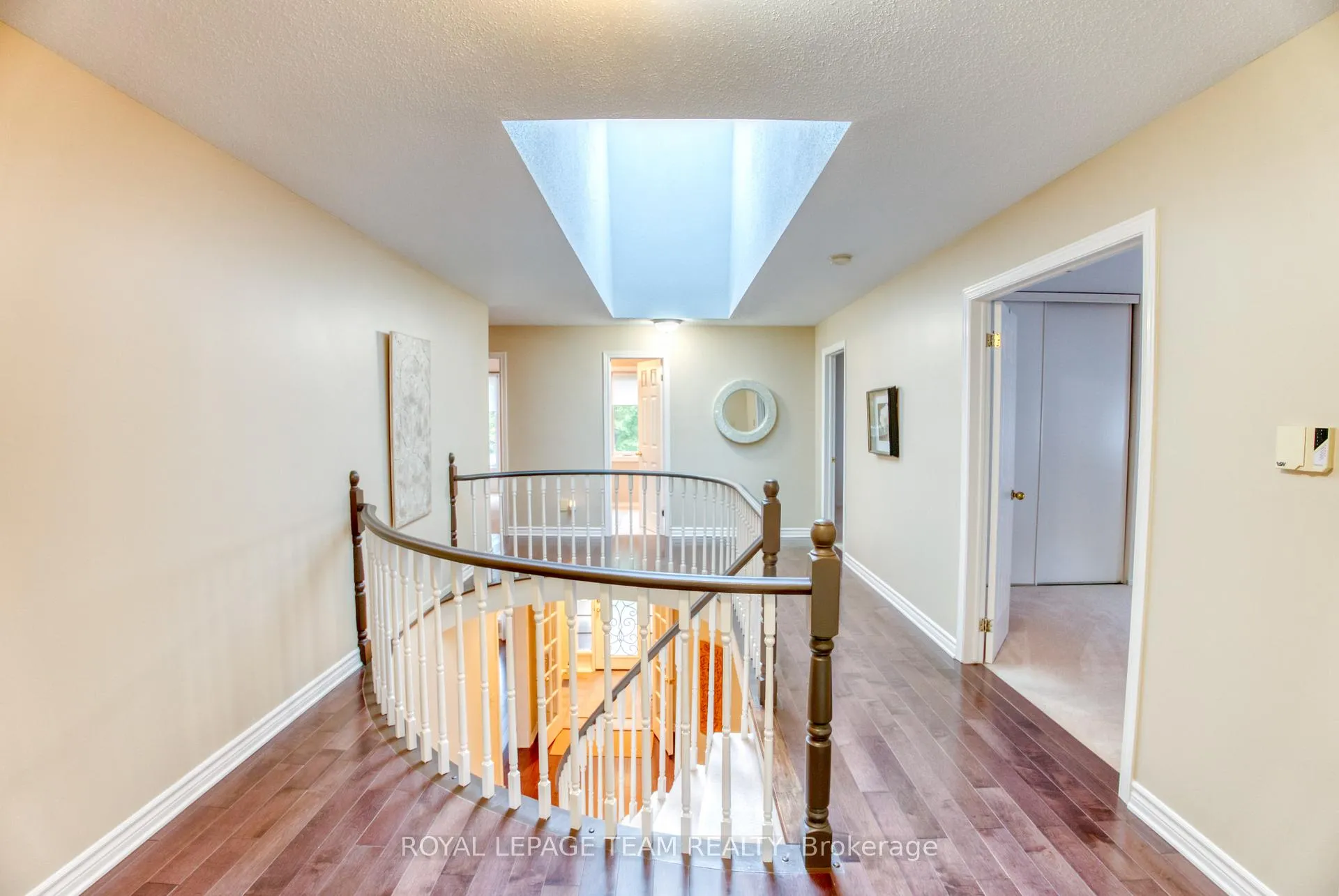 Photo 28 of 27 Sherk Crescent, Ottawa, Kanata - Kanata Lakes/Heritage Hills — HOMEH
