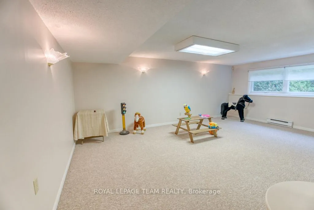 Photo 30 of 27 Sherk Crescent, Ottawa, Kanata - Kanata Lakes/Heritage Hills — HOMEH