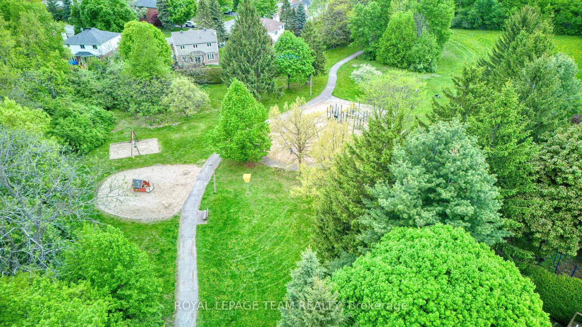 Photo 40 of 27 Sherk Crescent, Ottawa, Kanata - Kanata Lakes/Heritage Hills — HOMEH