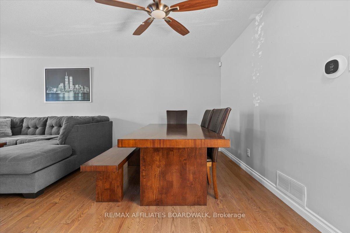 Photo 9 of 4 Castlemore Street, Ottawa, Barrhaven East — HOMEH