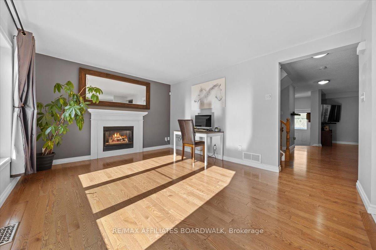 Photo 17 of 4 Castlemore Street, Ottawa, Barrhaven East — HOMEH