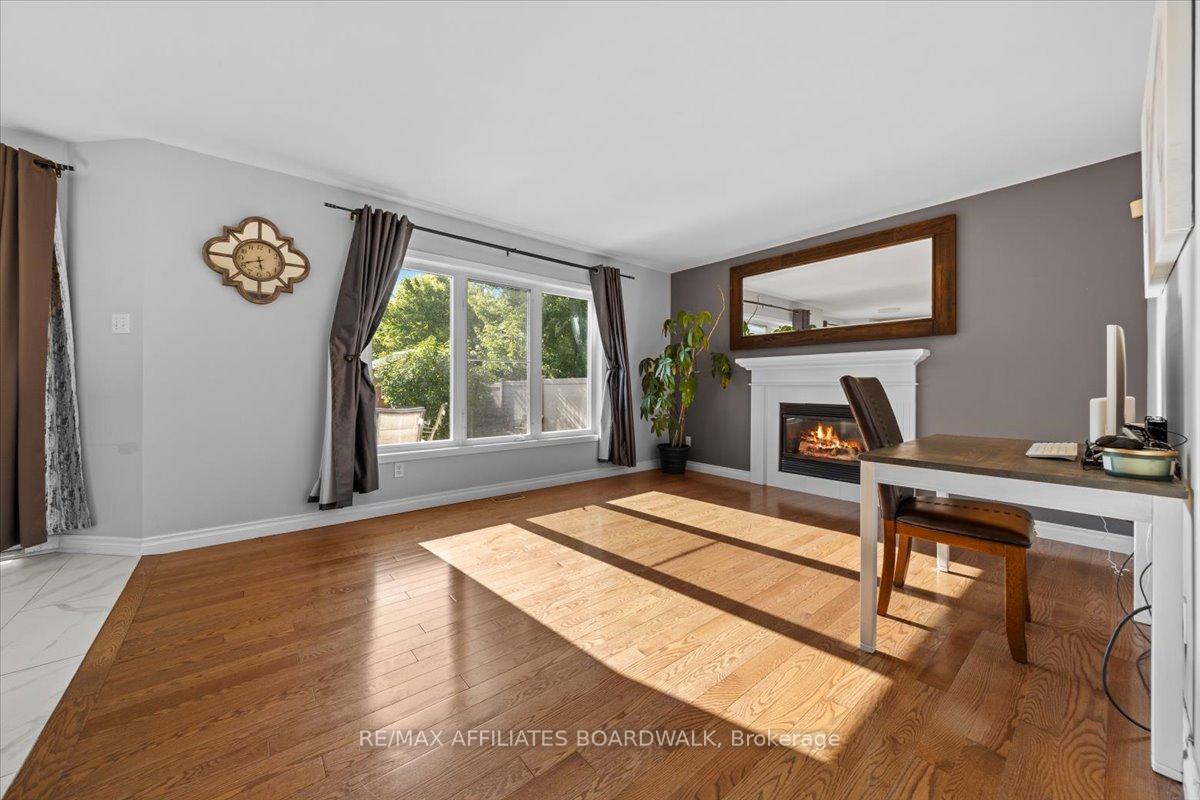 Photo 18 of 4 Castlemore Street, Ottawa, Barrhaven East — HOMEH